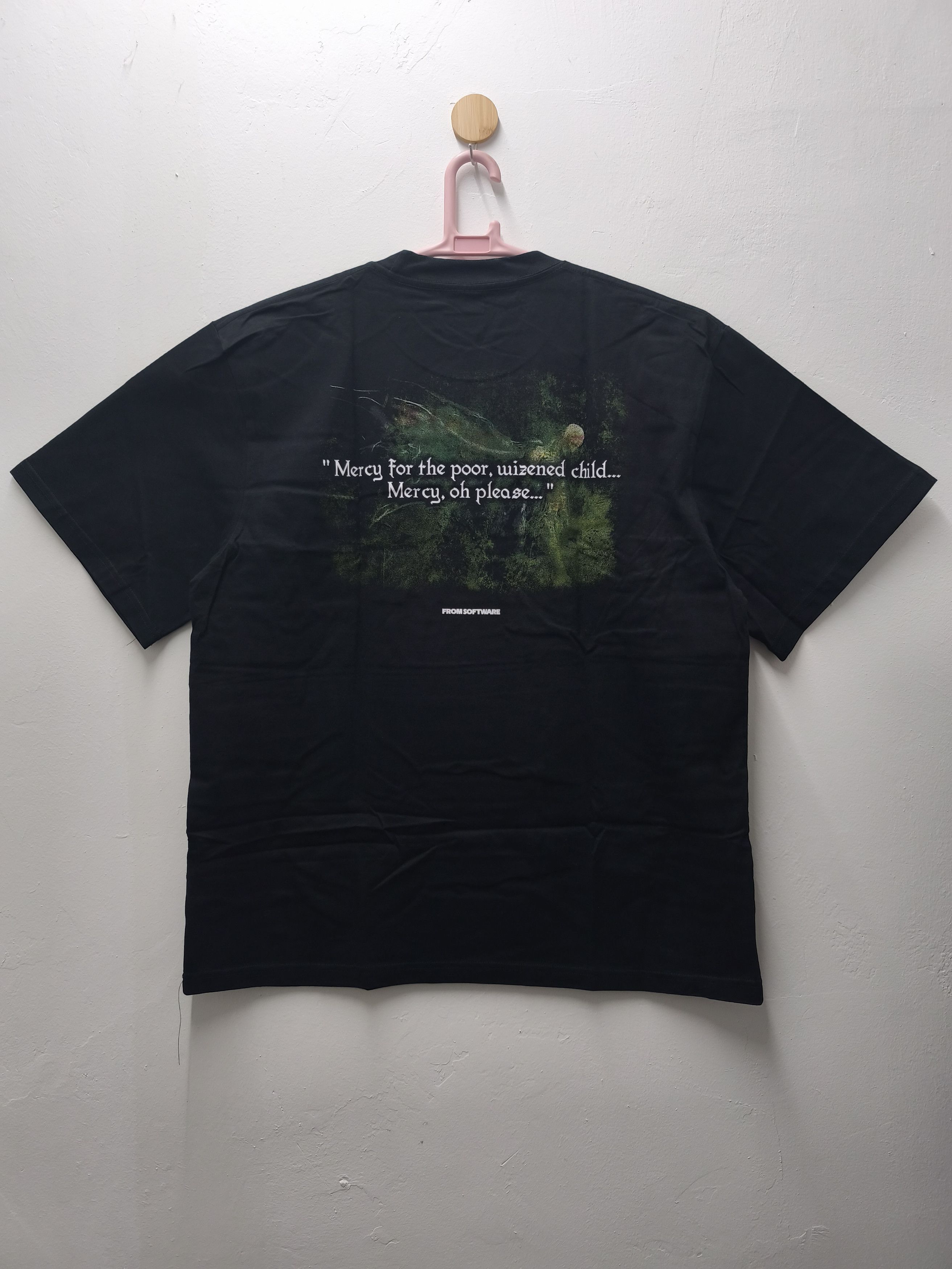 Playstation Bloodborne Orphan Of Kos T-shirt Size US XL / EU 56 / 4 - 10 Thumbnail
