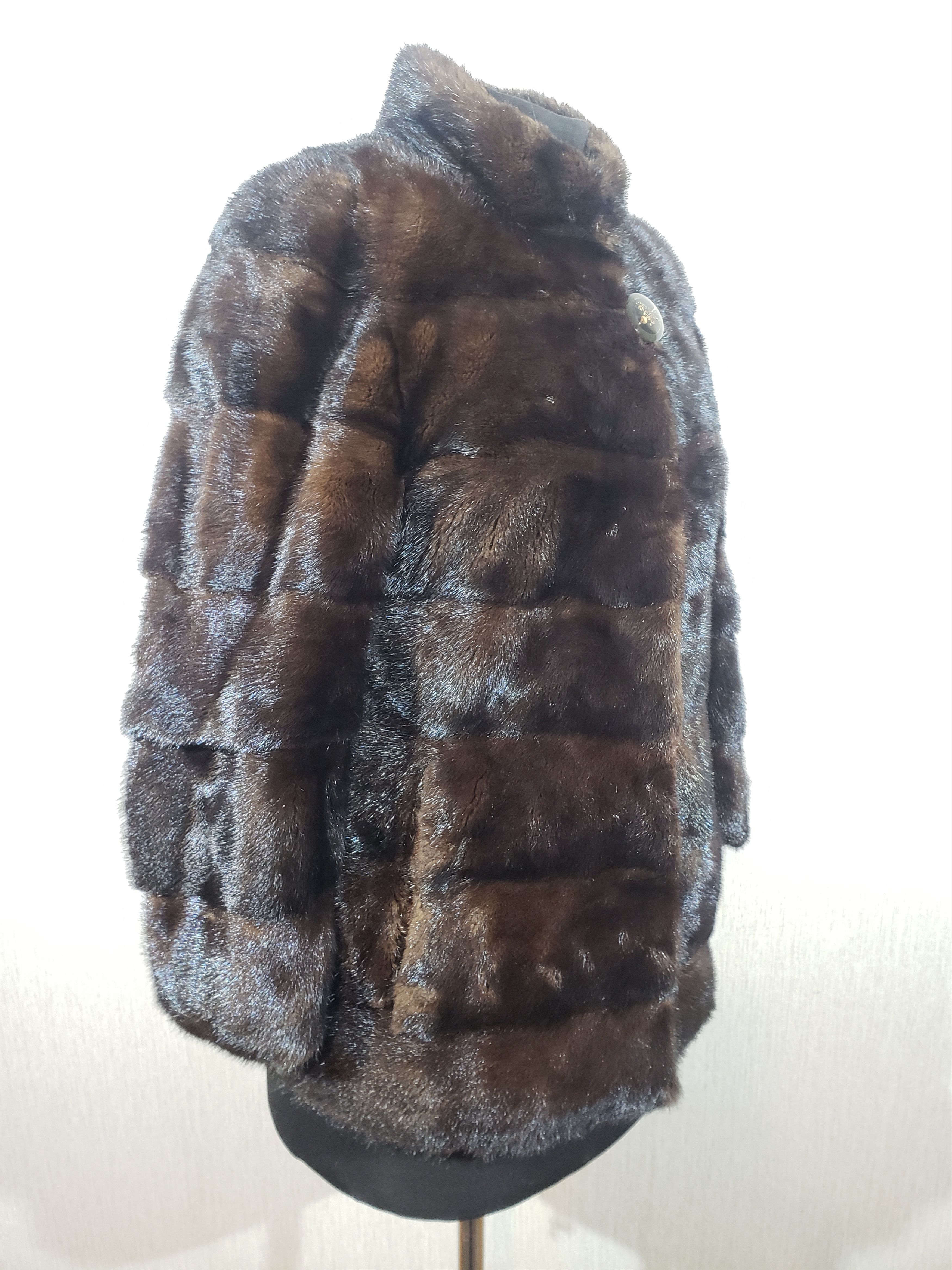 Other Stylish women's mink coat with detachable sleeves. Size M / US 6-8 / IT 42-44 - 4 Thumbnail