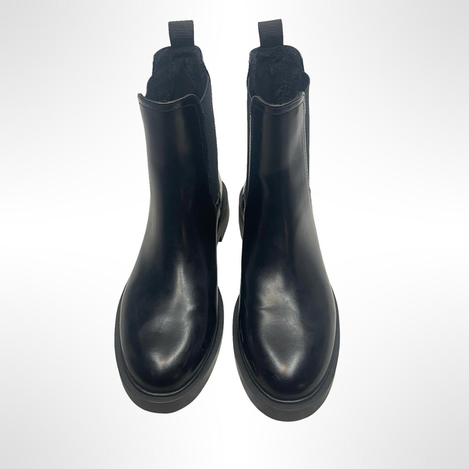 H&M H&M Men's Black Chelsea Boots in size 4 NWOT Size US 9 / EU 42 - 3 Thumbnail