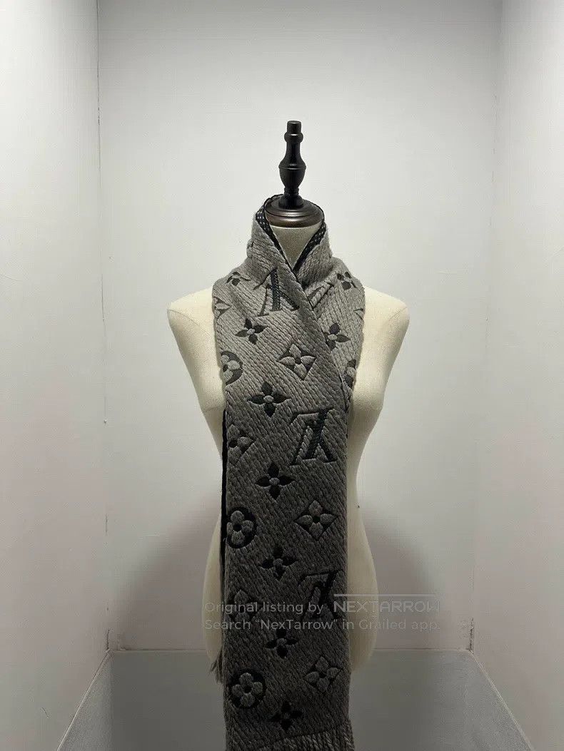 Louis Vuitton Louis Vuitton Old-flower printed wool scarf Size ONE SIZE - 2 Thumbnail