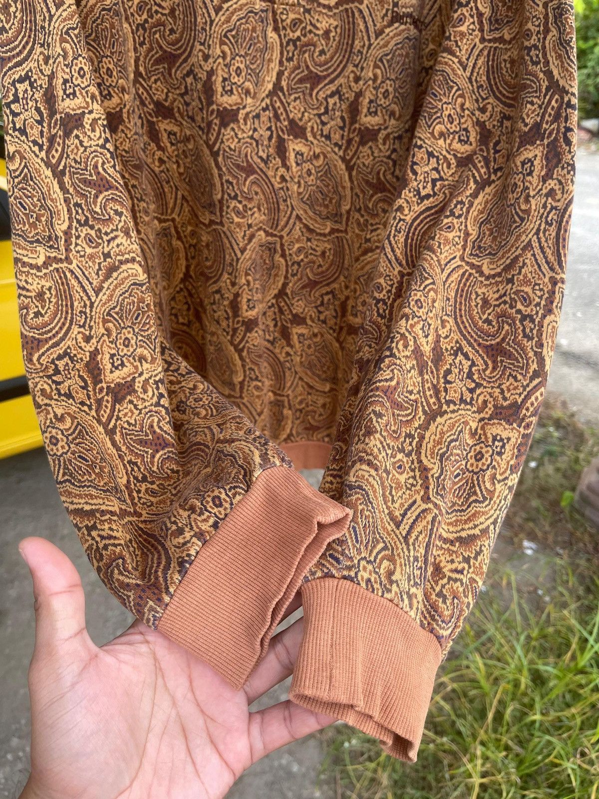 Burberry Vintage 90s Burberrys Art Motive Paisley Sweatshirt Size US L / EU 52-54 / 3 - 6 Thumbnail
