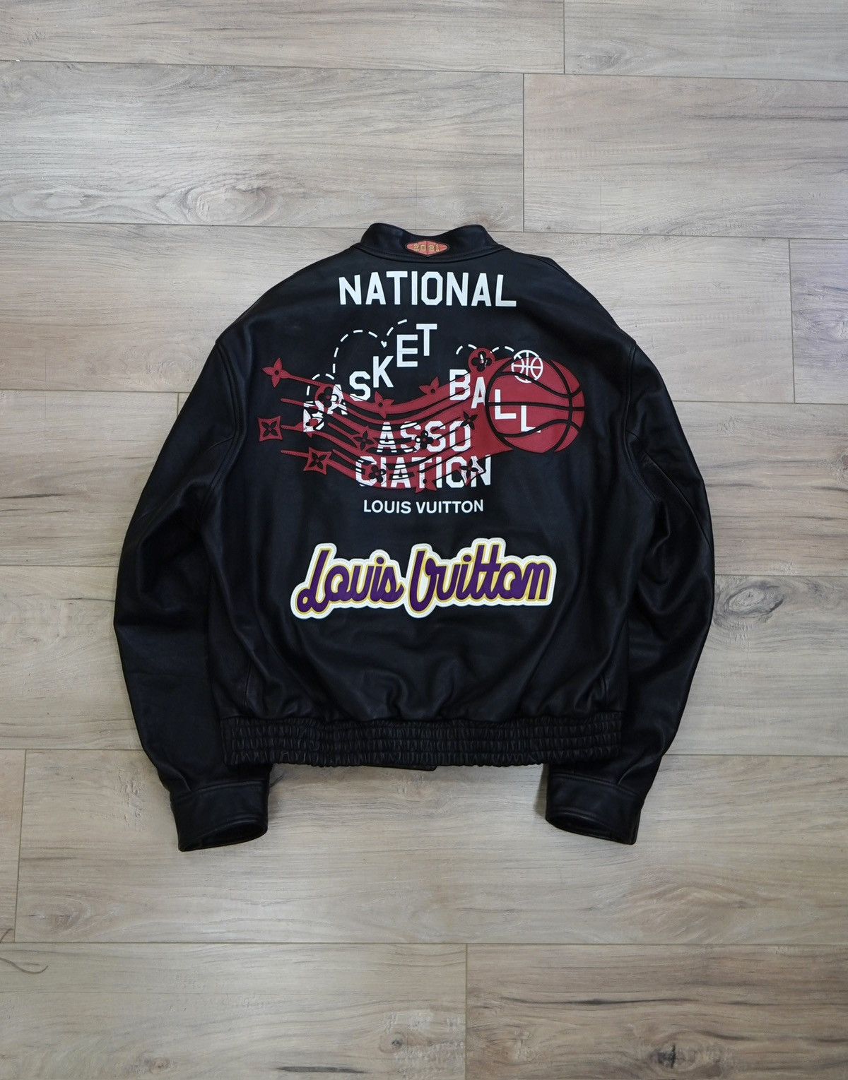 Louis Vuitton Louis Vuitton x NBA Logos Leather Hero Jacket 🏀🏆 Size US L / EU 52-54 / 3 - 2 Thumbnail