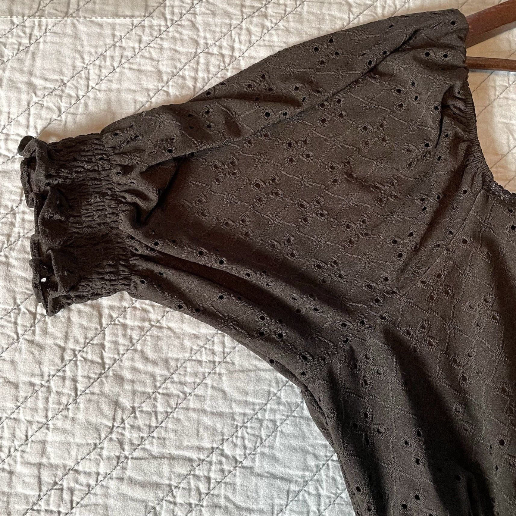 Torrid Torrid Black Stretch Eyelet Peplum Peasant Blouse 3X Goth Fairy Poetcore Size XXL / US 16-18 / IT 52-54 - 5 Thumbnail