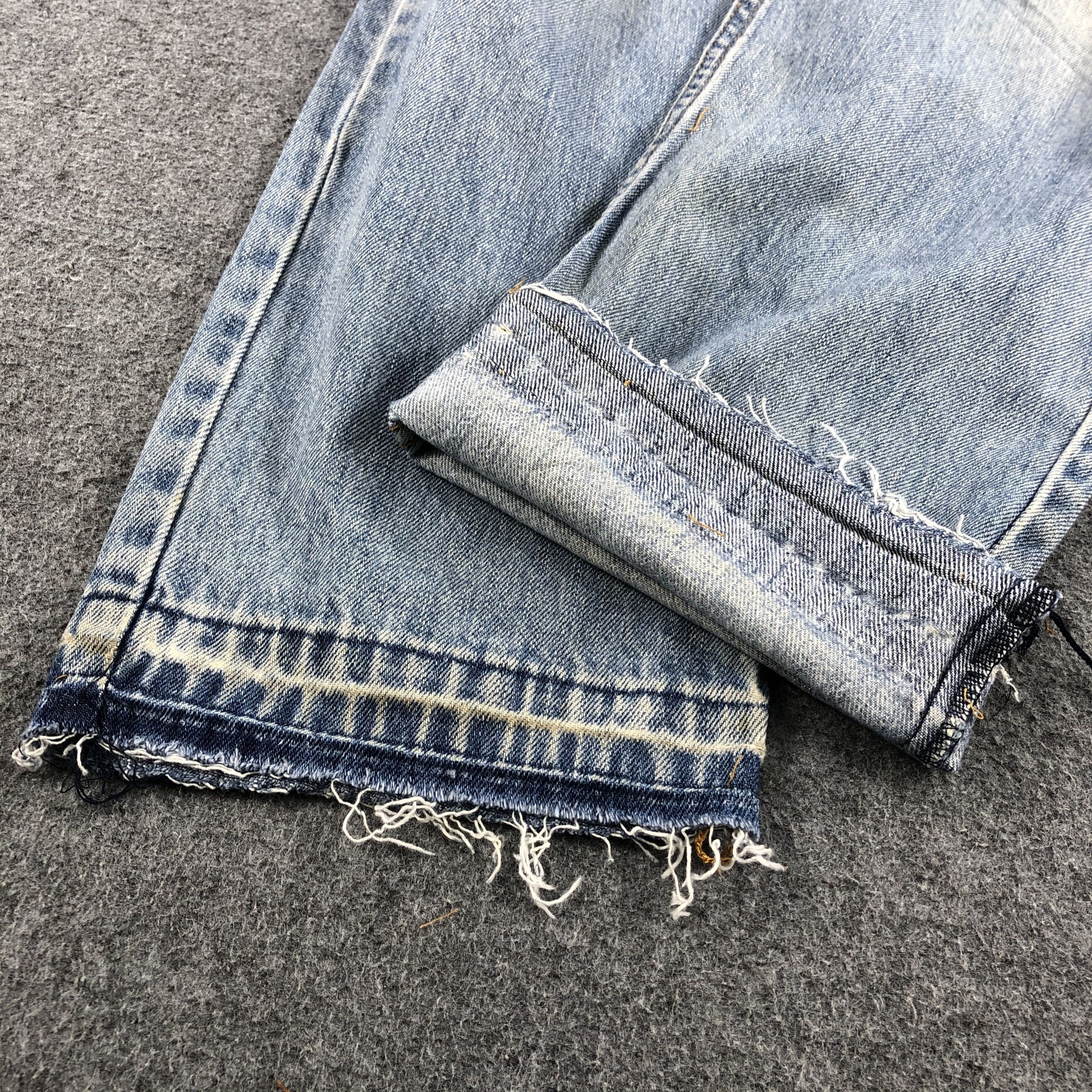 Levi's Vintage Levis 550 Jeans Stone Wash Distressed Hem KJ536 Size US 32 / EU 48 - 7 Thumbnail