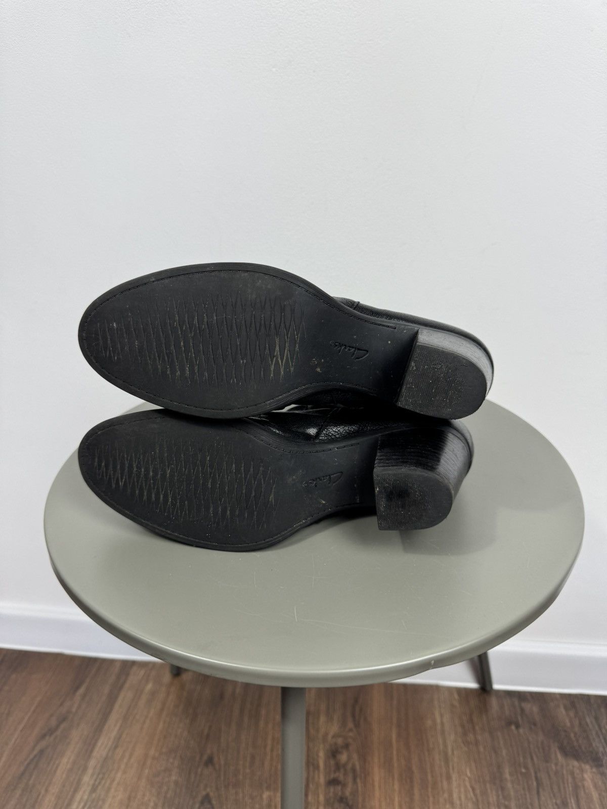 Clarks Clarks Black Leather Ankle Boots Block Heel Zip EU 40 US 9 Size US 9 / IT 39 - 12 Thumbnail
