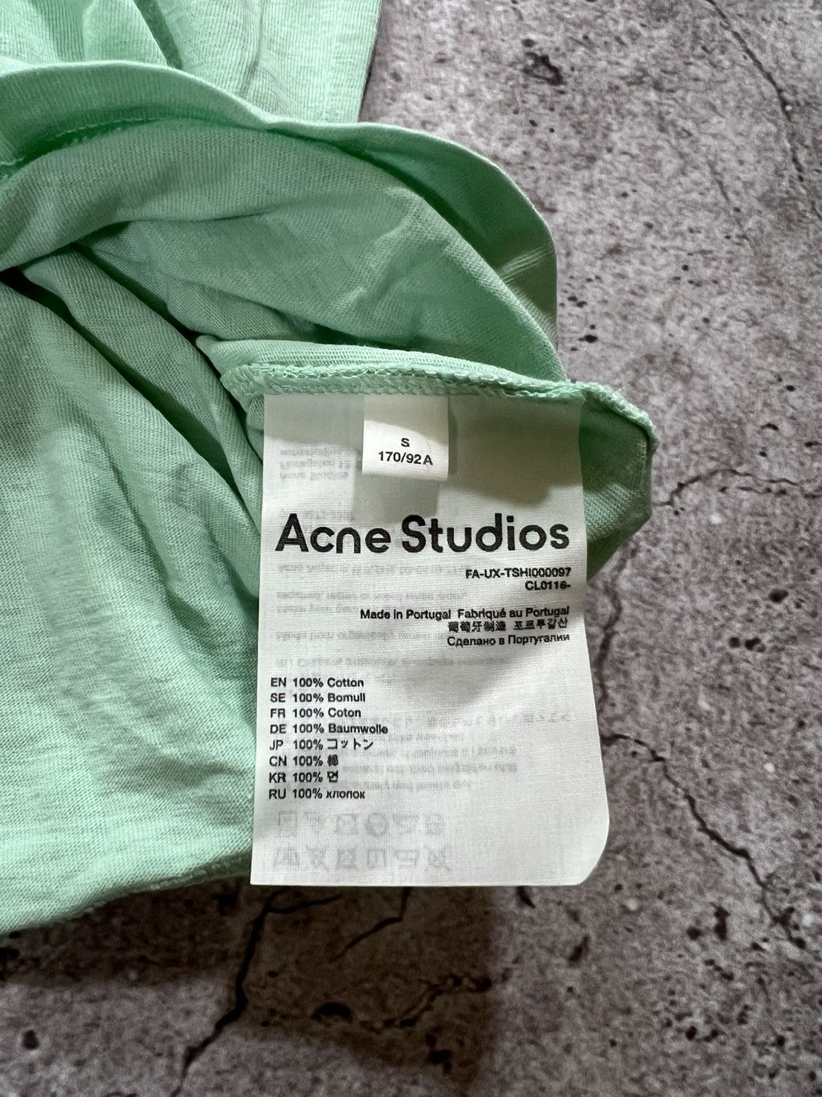 Acne Studios Acne Studios Polo Face logo Oversize Size US L / EU 52-54 / 3 - 8 Thumbnail
