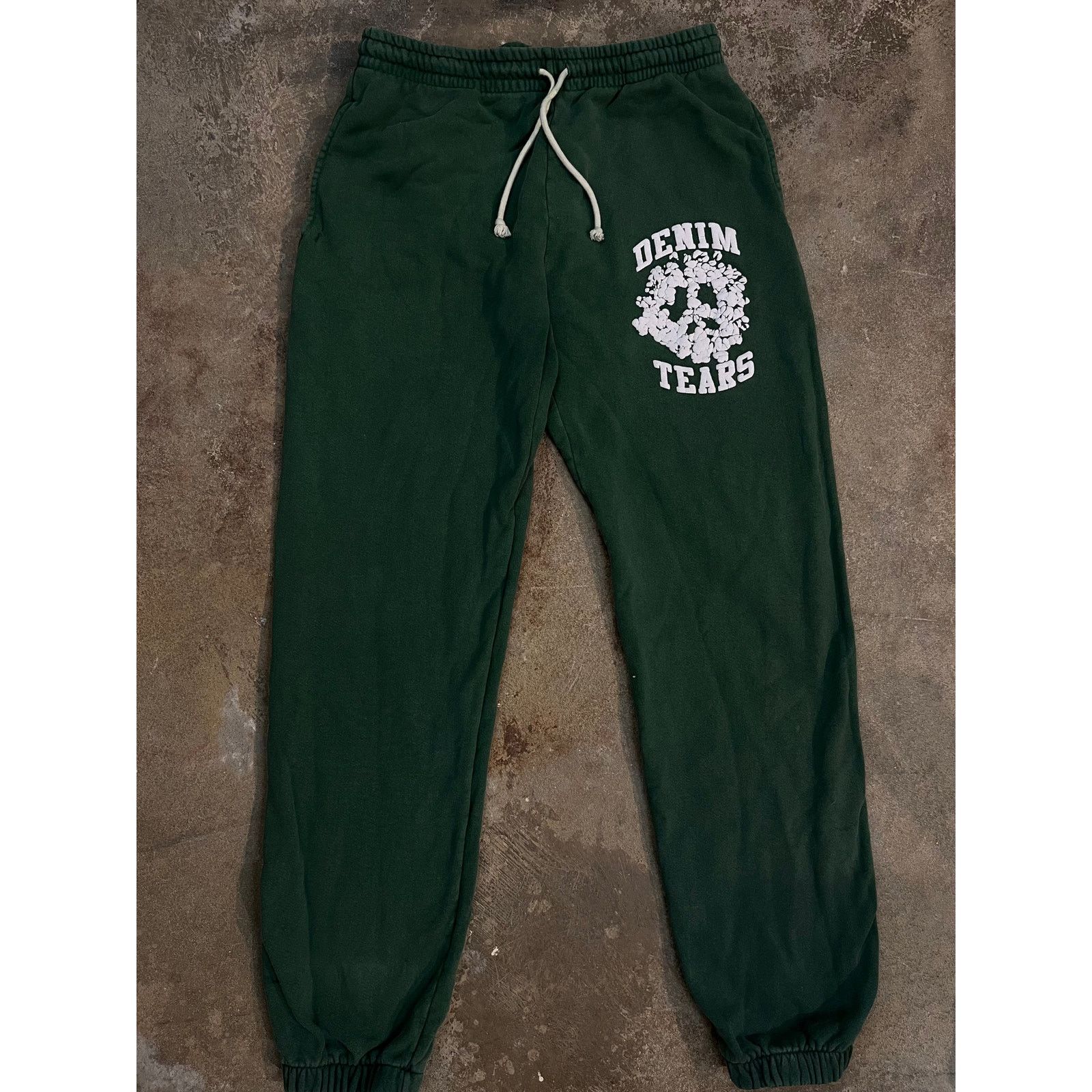 DENIM TEARS Denim Tears University Sweats Green Used Large Size US 36 / EU 52 - 1 Thumbnail