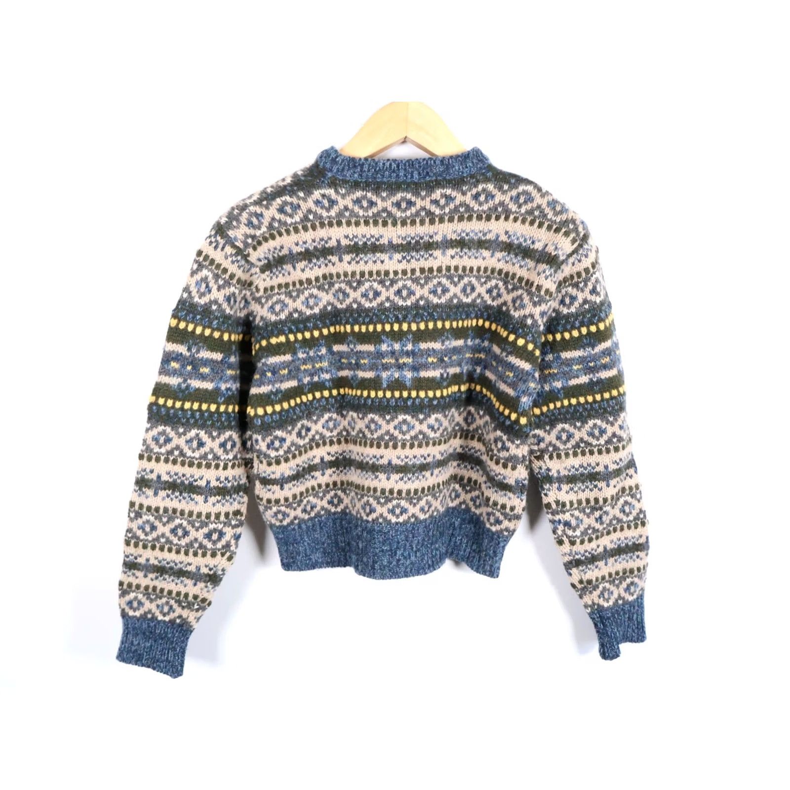 American Eagle Outfitters VINTAGE American Eagle Outfitters Sweater Wool Fair Isle V-Neck Pullover Women Large Blue Winter Fall 100% Wool Knitted Knit Retro Preppy Girls Womens Size L / US 10 / IT 46 - 2 Thumbnail
