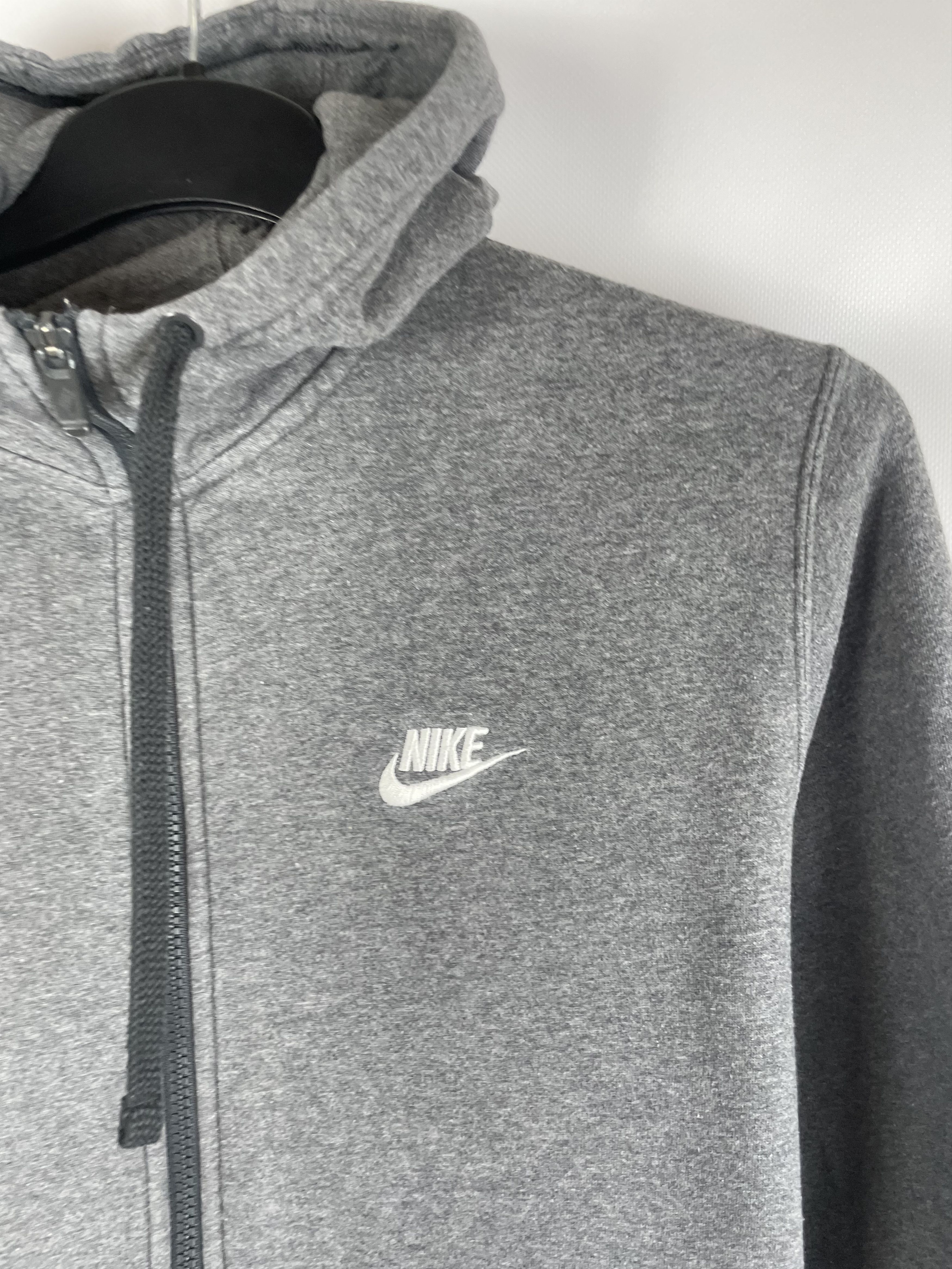 Nike Vintage Nike Zip Hoodie Y2K Size US L / EU 52-54 / 3 - 4 Thumbnail