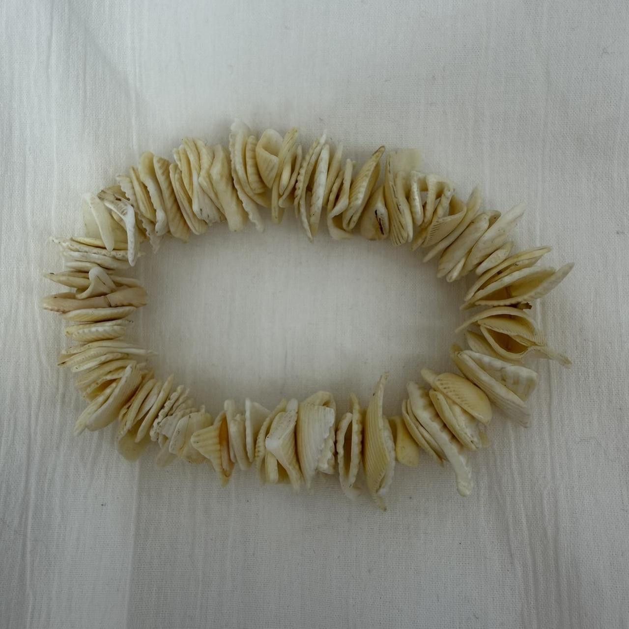 The Unbranded Brand VINTAGE Sea Shell Chocker Bracelet Hand Made Shell bracelet Size ONE SIZE - 3 Thumbnail
