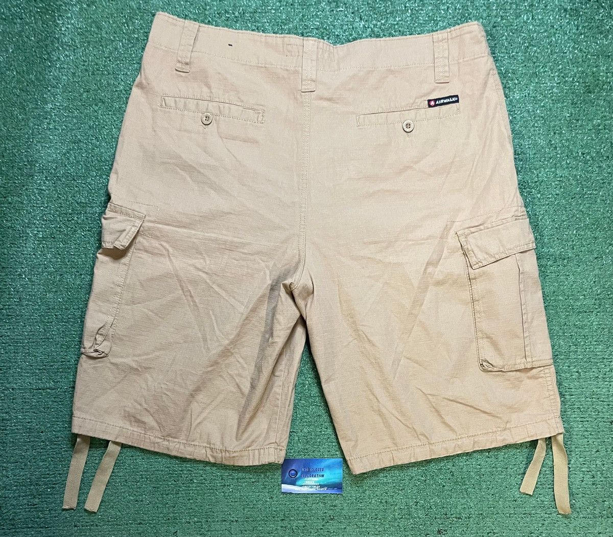 Other Airwalk cargo beige shorts Size US 36 / EU 52 - 2 Thumbnail