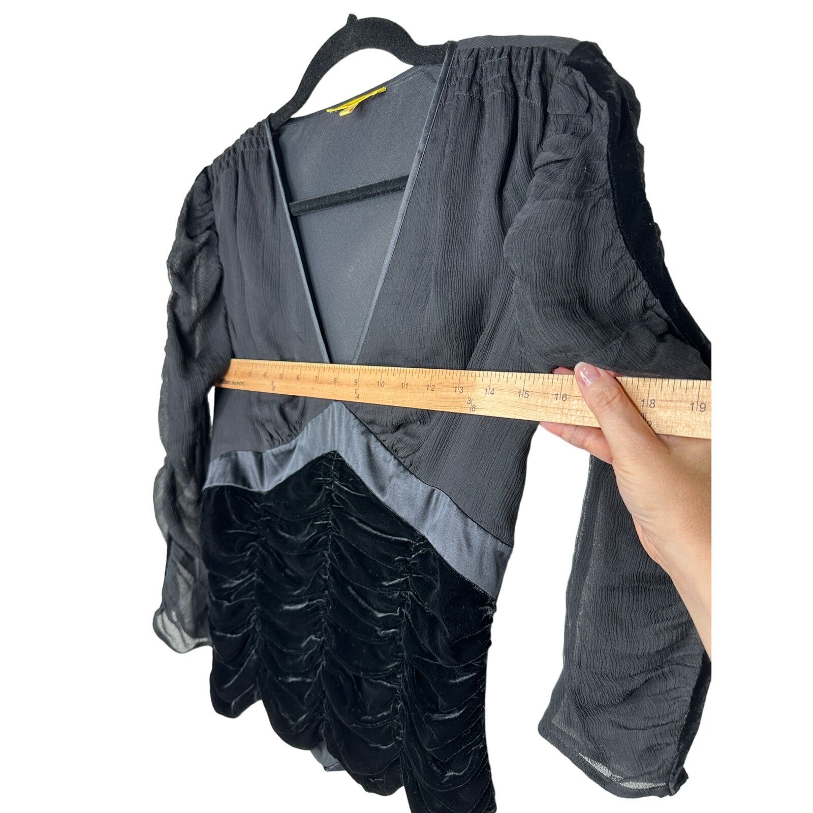 Other Catherine Malandrino Black Deep-V Satin 3/4 Sleeve Blouse S Size S / US 4 / IT 40 - 12 Thumbnail