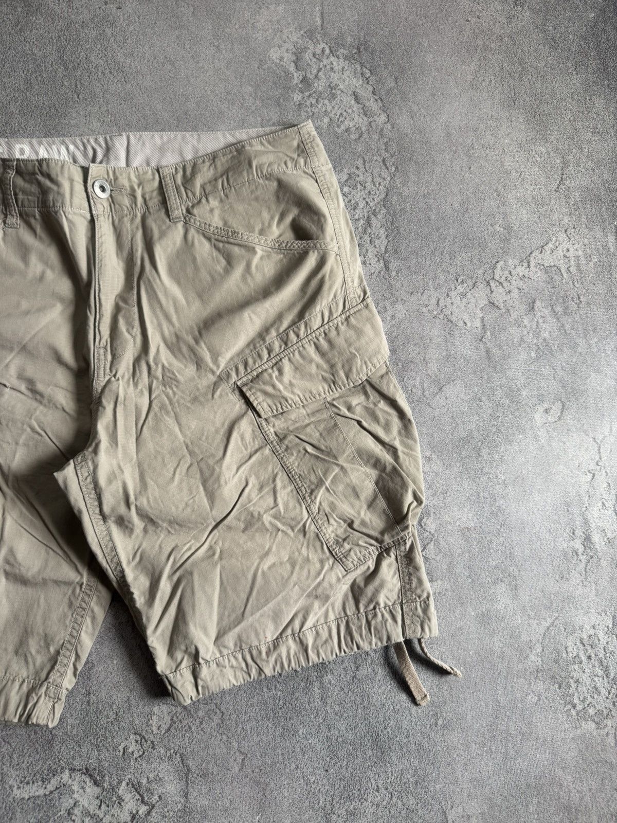 G-Star G star raw 33size rovic combat bermuda cargo shorts 🩳 Size US 33 - 3 Thumbnail