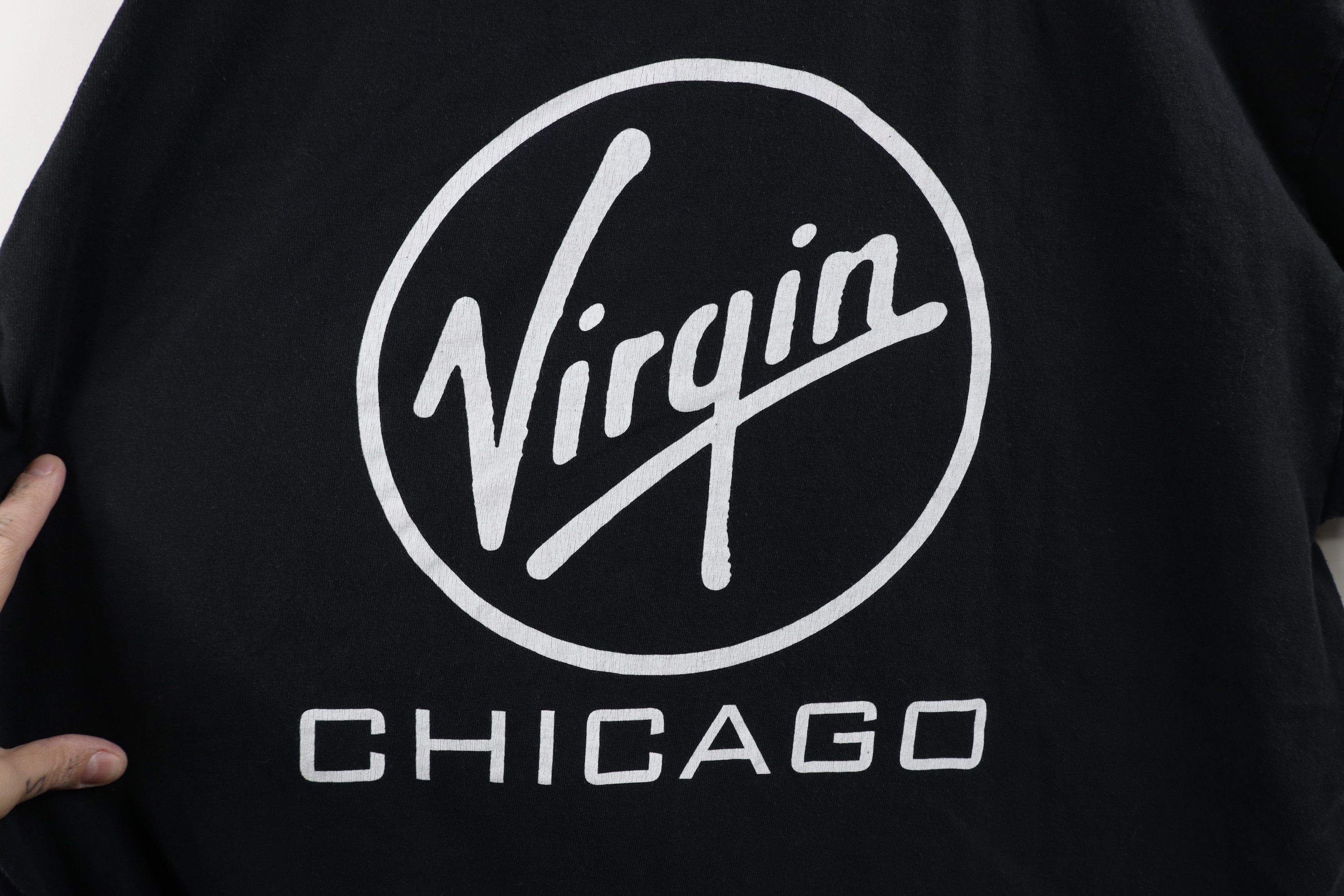 Vintage Vintage Y2K Spell Virgin Hotels Chicago Short Sleeve Shirt Size US XL / EU 56 / 4 - 4 Thumbnail