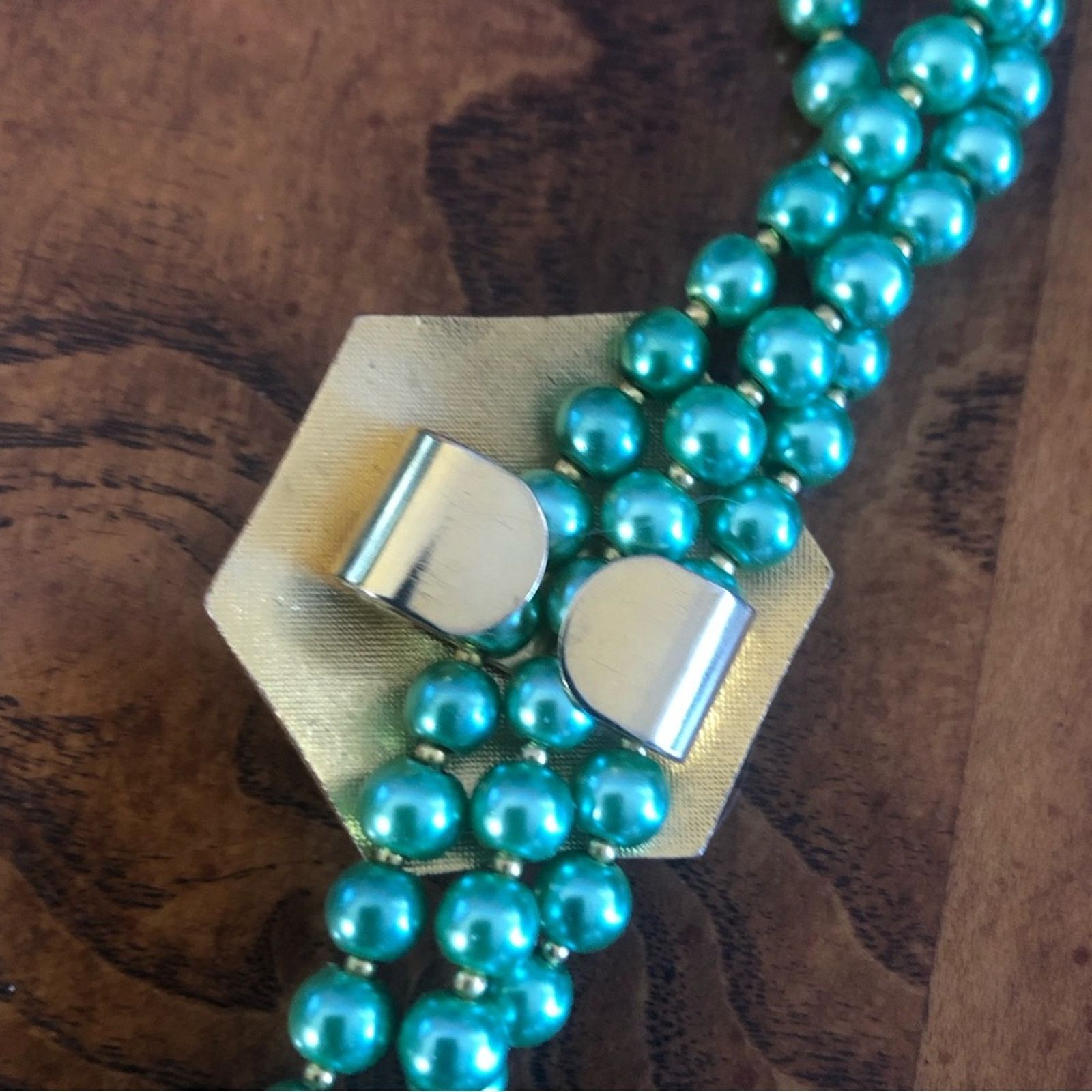 Handmade Handcrafted cloisonné triple strand green pearl necklace Size ONE SIZE - 10 Thumbnail