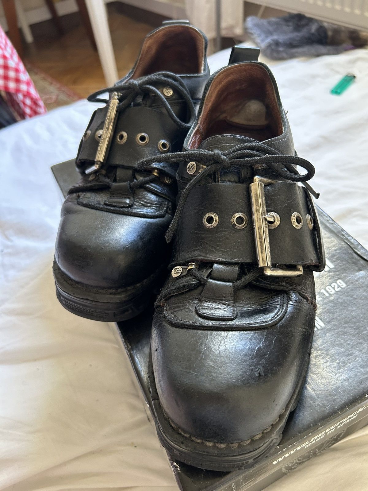 New Rock rare deadstock New Rocks with metal buckle and tire soles Size US 7 / EU 40 - 3 Thumbnail