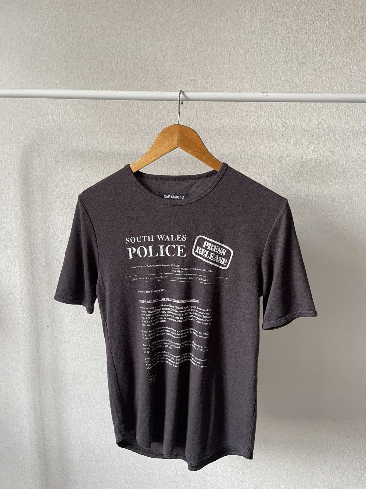 Raf Simons 2001-2002 Raf Simons 'South Wales Police' Riot Riot Tee Size US S / EU 44-46 / 1 - 1 Thumbnail