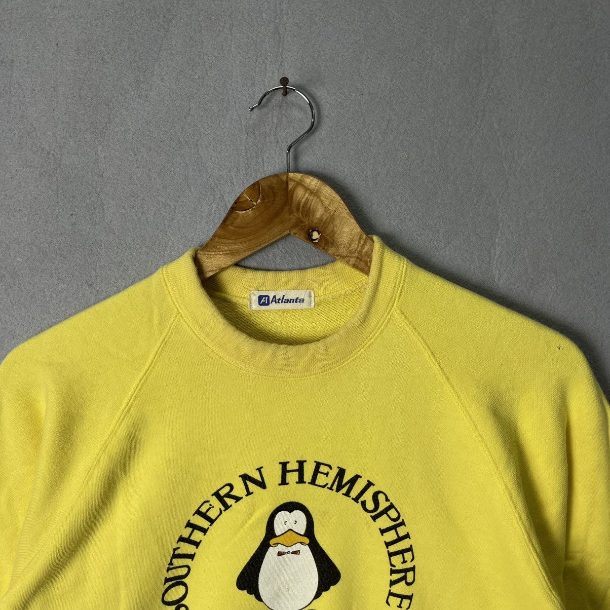 Vintage Vintage Southern Hemisphere College Penguin Sweatshirt Size US M / EU 48-50 / 2 - 2 Thumbnail