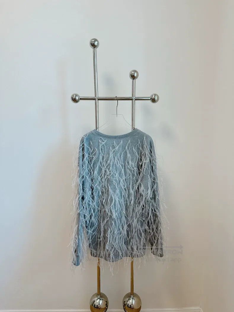 Valentino Valentino Gray feather sweatshirt Size M / US 6-8 / IT 42-44 - 2 Thumbnail