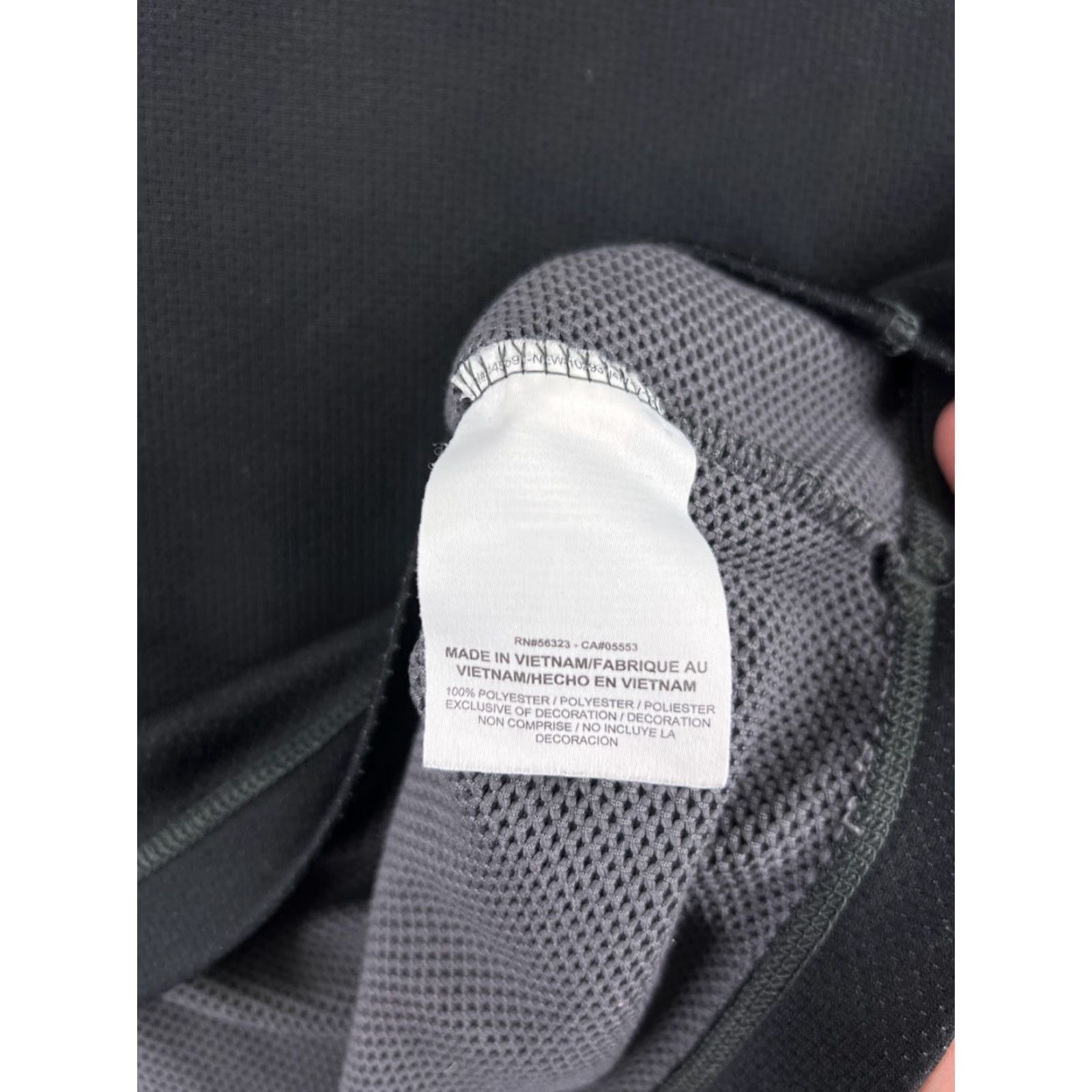 Nike Nike Sweater Mens 2XL Black 1/4 Zip Mock Neck Polyester Therma-Fit Golf Size US XXL / EU 58 / 5 - 5 Thumbnail