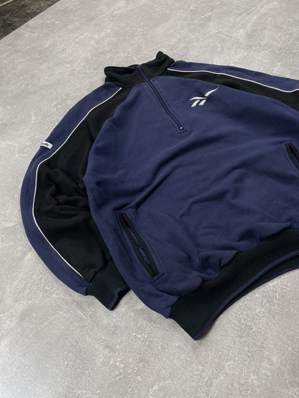 Reebok × Vintage Reebok Vintage 90s Black/Blue Sweatshirt Cotton 1/4 Zip Size US L / EU 52-54 / 3 - 2 Thumbnail