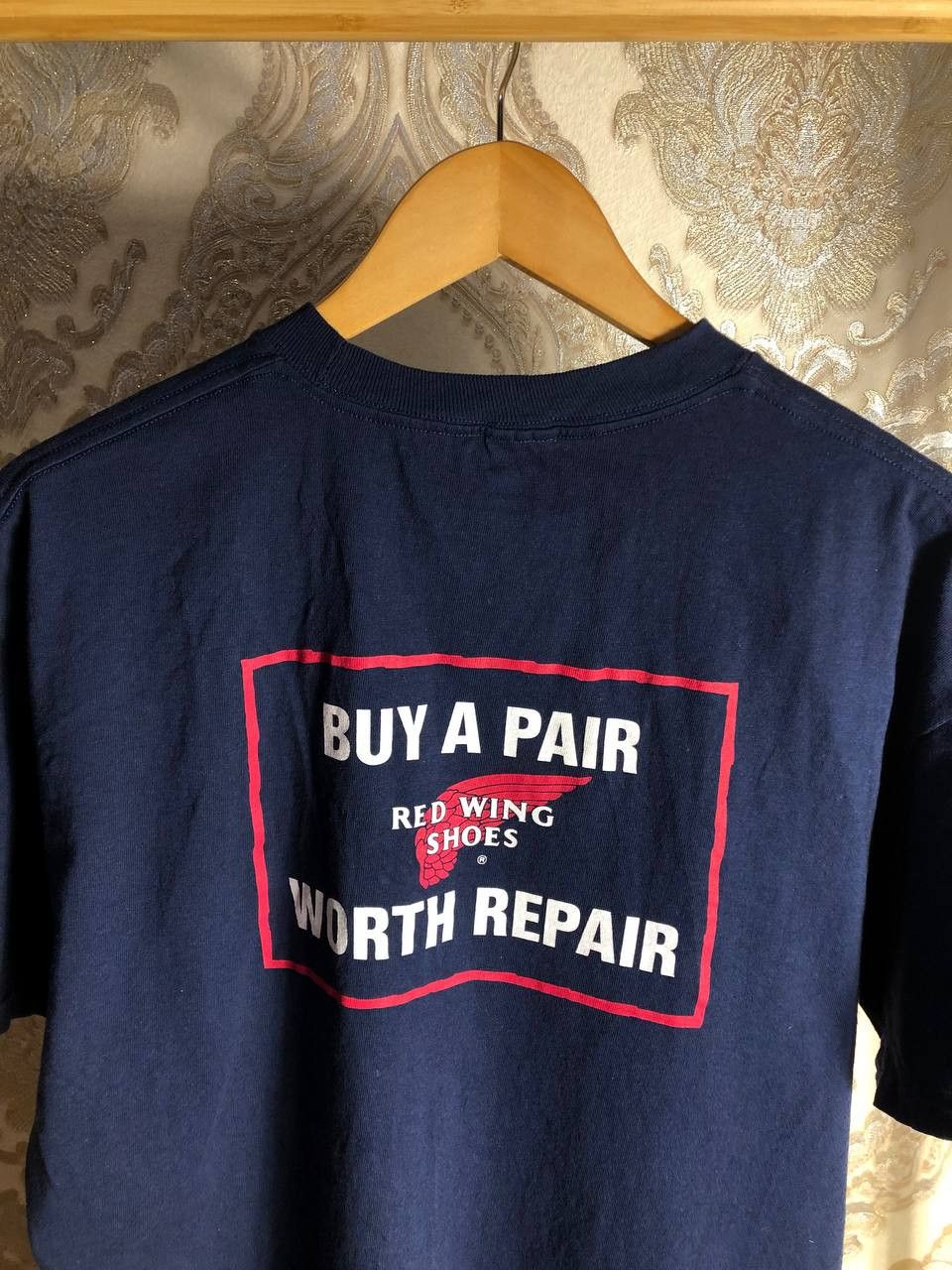 Red Wing Vintage Red Wing Boots Retro T-shirt USA Casual Y2K 90s Size US XL / EU 56 / 4 - 4 Thumbnail
