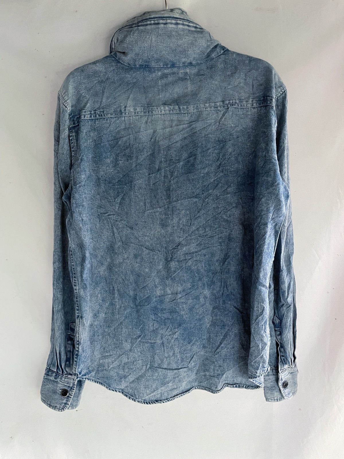 Splendid SPLENDID SATISFACTION BONO BLUE JEANS STYLE SHIRT Size US M / EU 48-50 / 2 - 9 Thumbnail