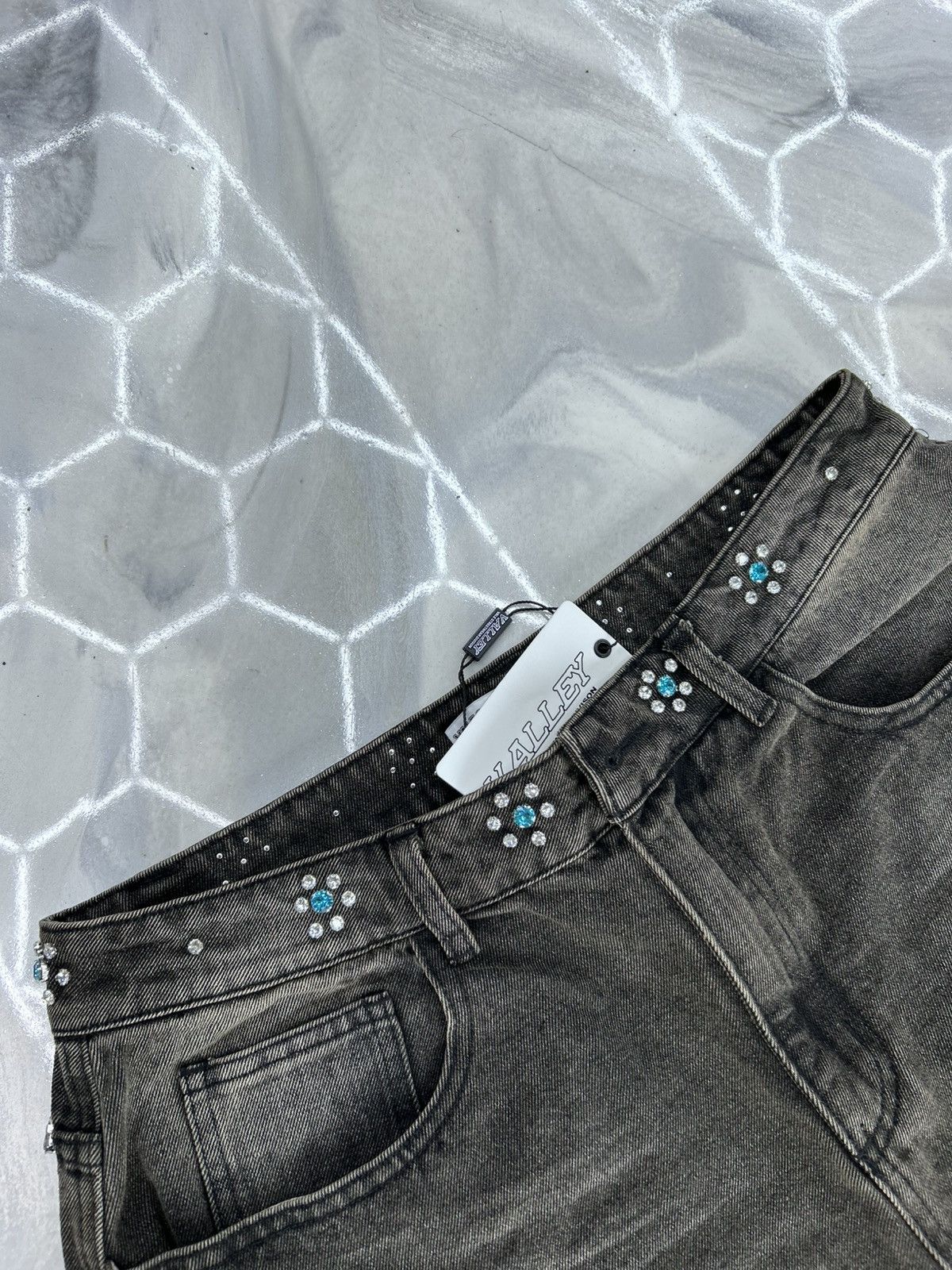 Vale Vale Black Candy Jean Shorts Size 36 Size US 36 / EU 52 - 6 Thumbnail