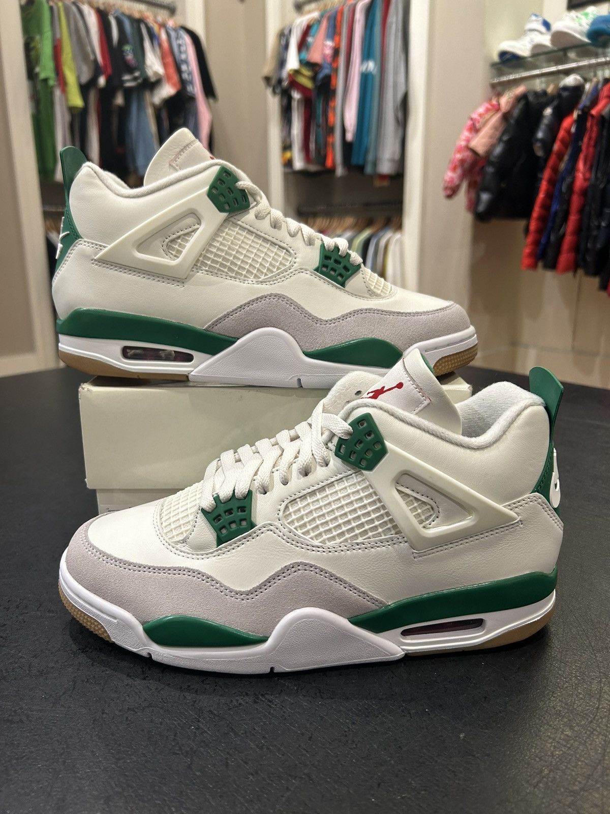 Jordan Brand Jordan 4 Retro ‘Pine Green’ Size US 8.5 / EU 41-42 - 1 Thumbnail