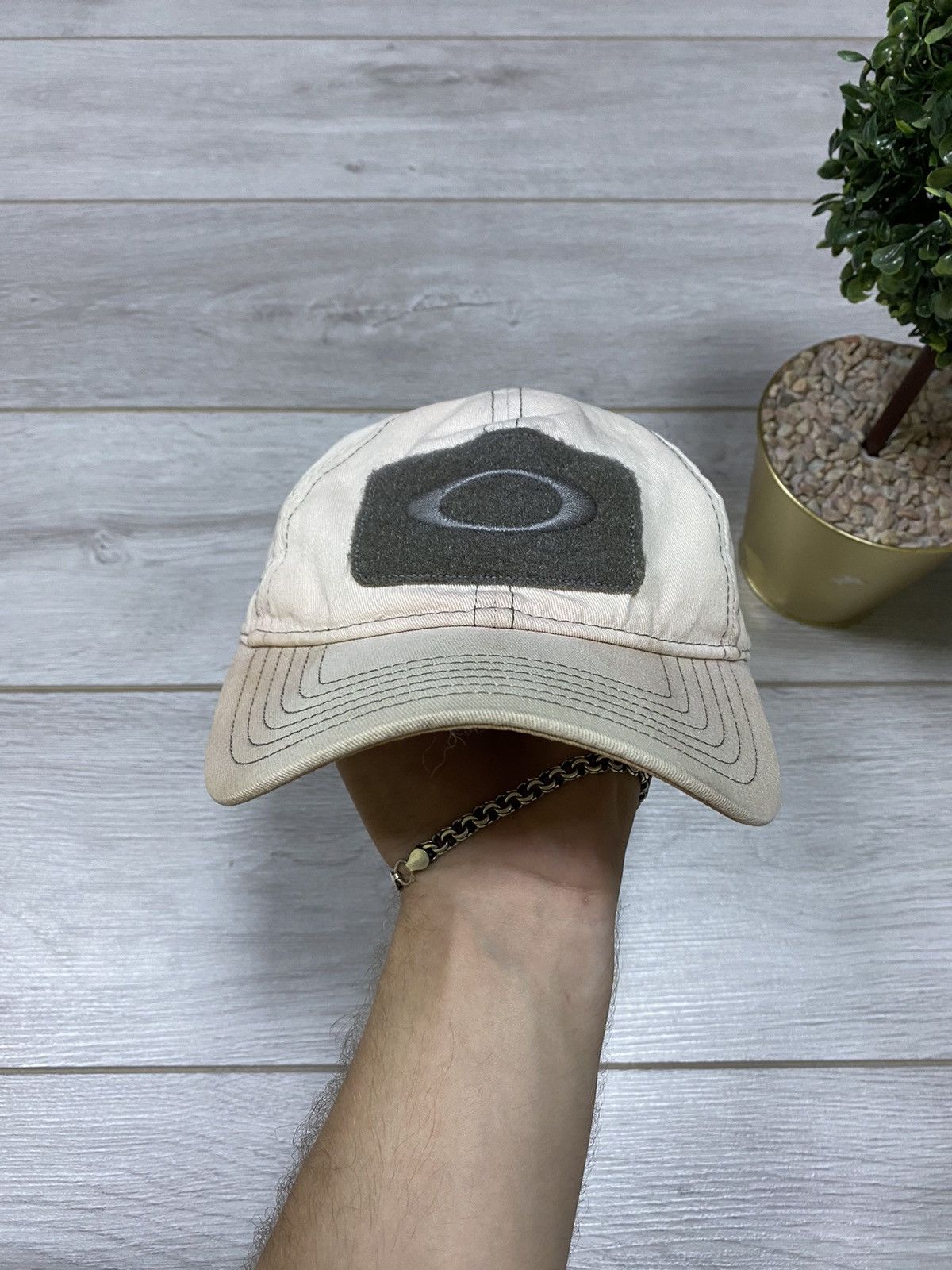 Vintage Oakley vintage big circle logo cap Size ONE SIZE - 2 Thumbnail