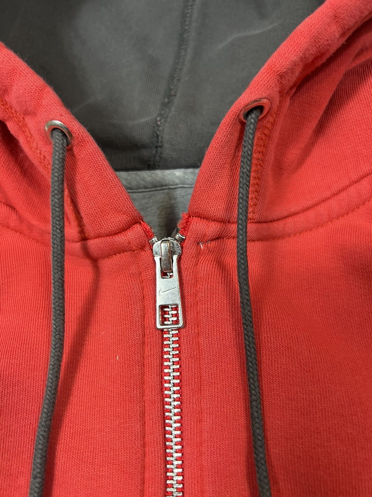 Vintage Vintage Nike Swoosh Distressed Zip hoodie Size US L / EU 52-54 / 3 - 4 Thumbnail