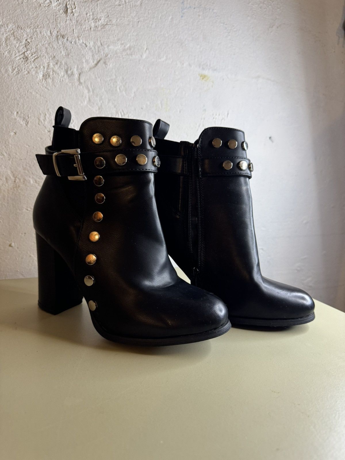 Other Erynn Black Heels Size US 5 / IT 35 - 2 Thumbnail