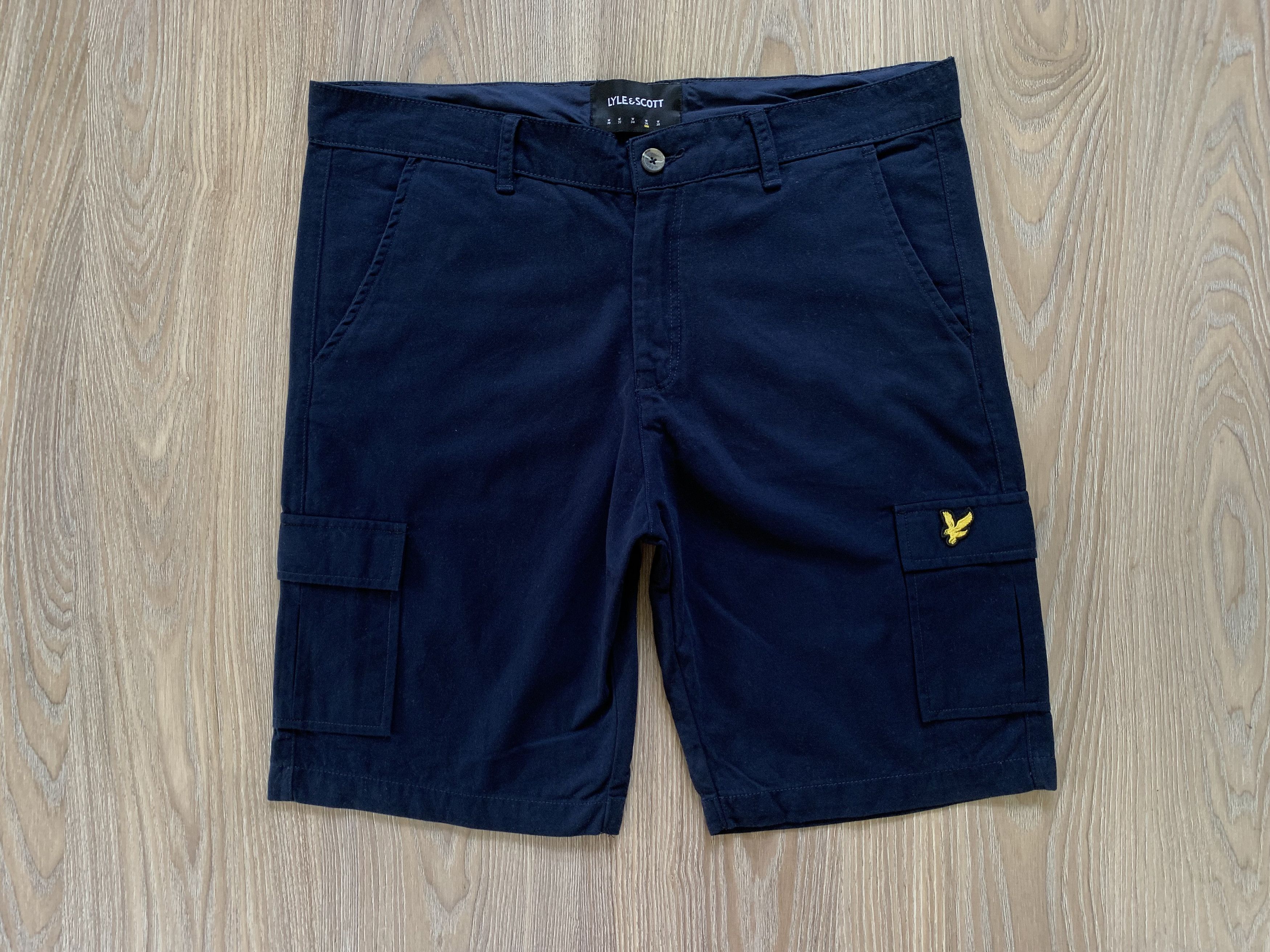 Lyle & Scott Lyle & Scott Navy Multi Pocket Cargo Shorts Size US 36 / EU 52 - 2 Thumbnail