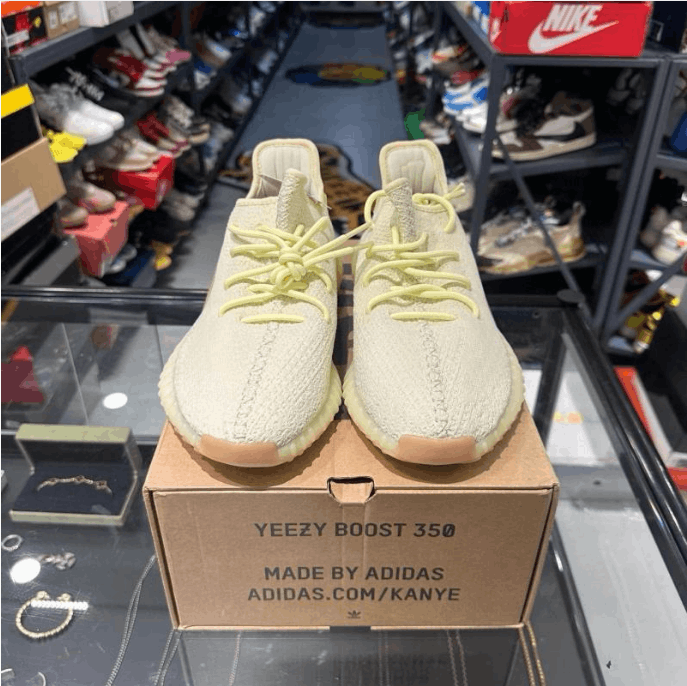 Yeezy Yeezy low-top sneakers Size US 12.5 / EU 45-46 - 2 Thumbnail