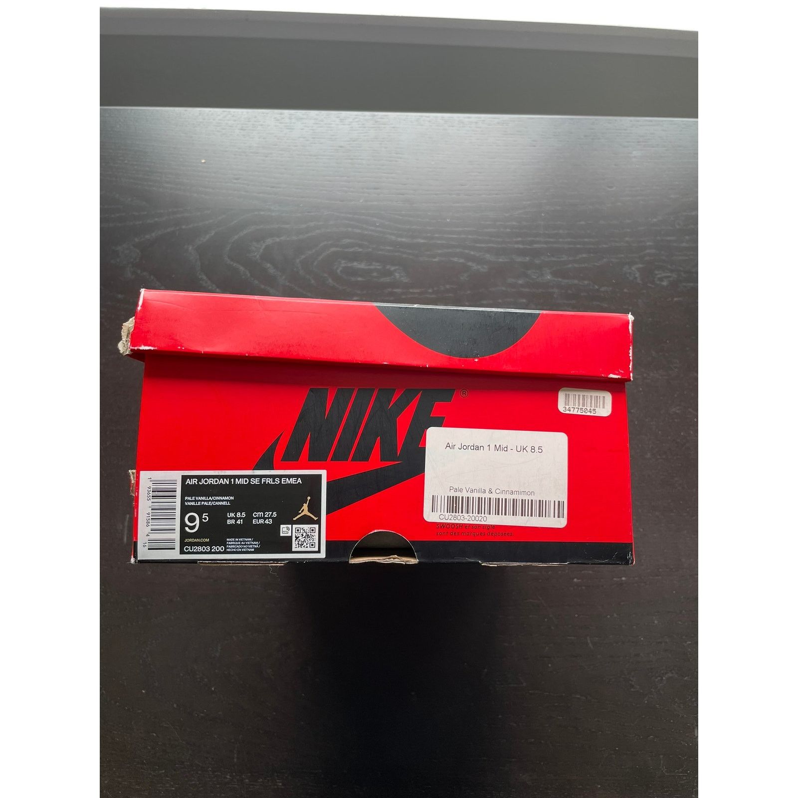 Jordan Brand Maison Chateau Rouge X Air Jordan Mid 9.5 Size US 9.5 / EU 42-43 - 5 Thumbnail