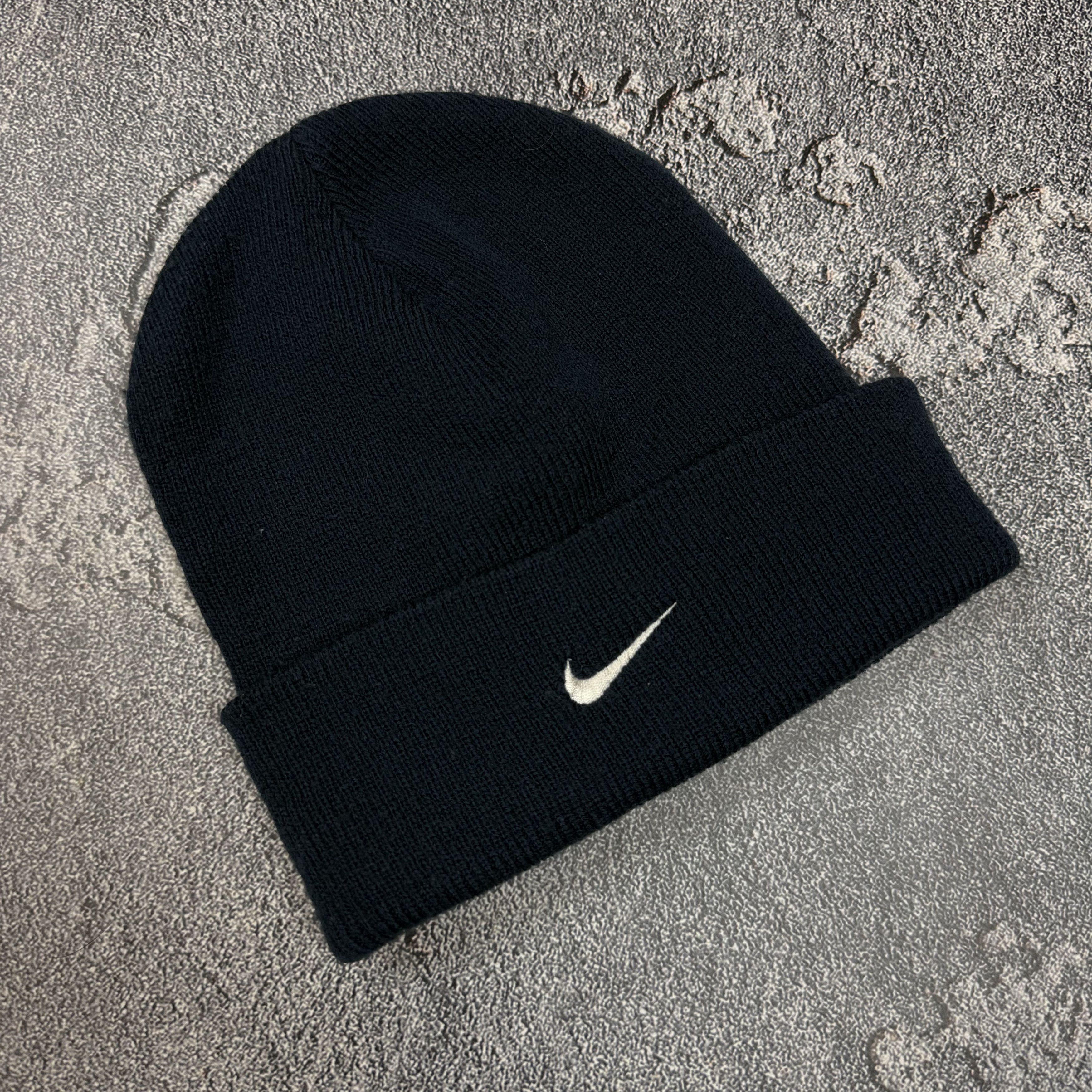 Nike Nike Vintage Beanie Hat Vintage Big Logo Swoosh 90s Size ONE SIZE - 1 Thumbnail