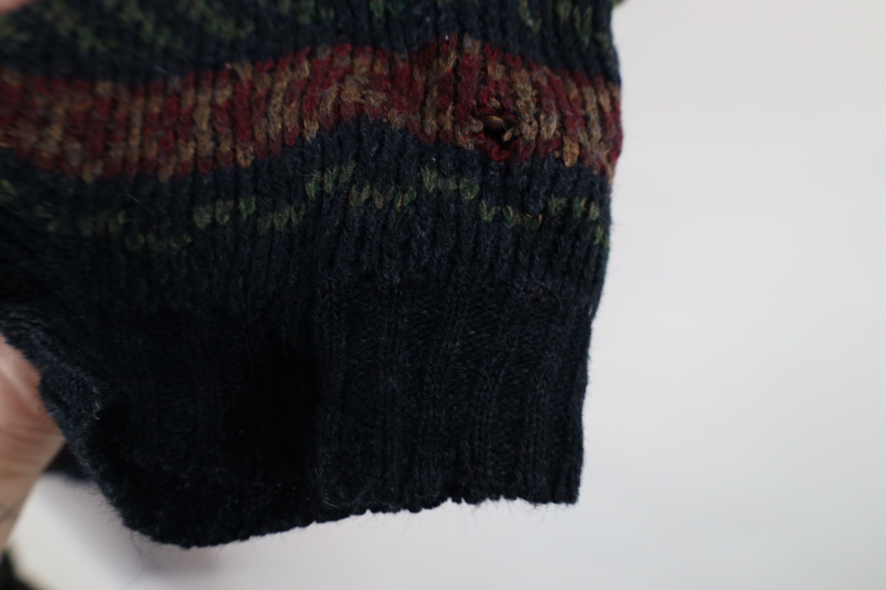 Vintage Vintage 90s Streetwear Rainbow Fair Isle Knit Sweater USA Size XL / US 12-14 / IT 48-50 - 8 Thumbnail