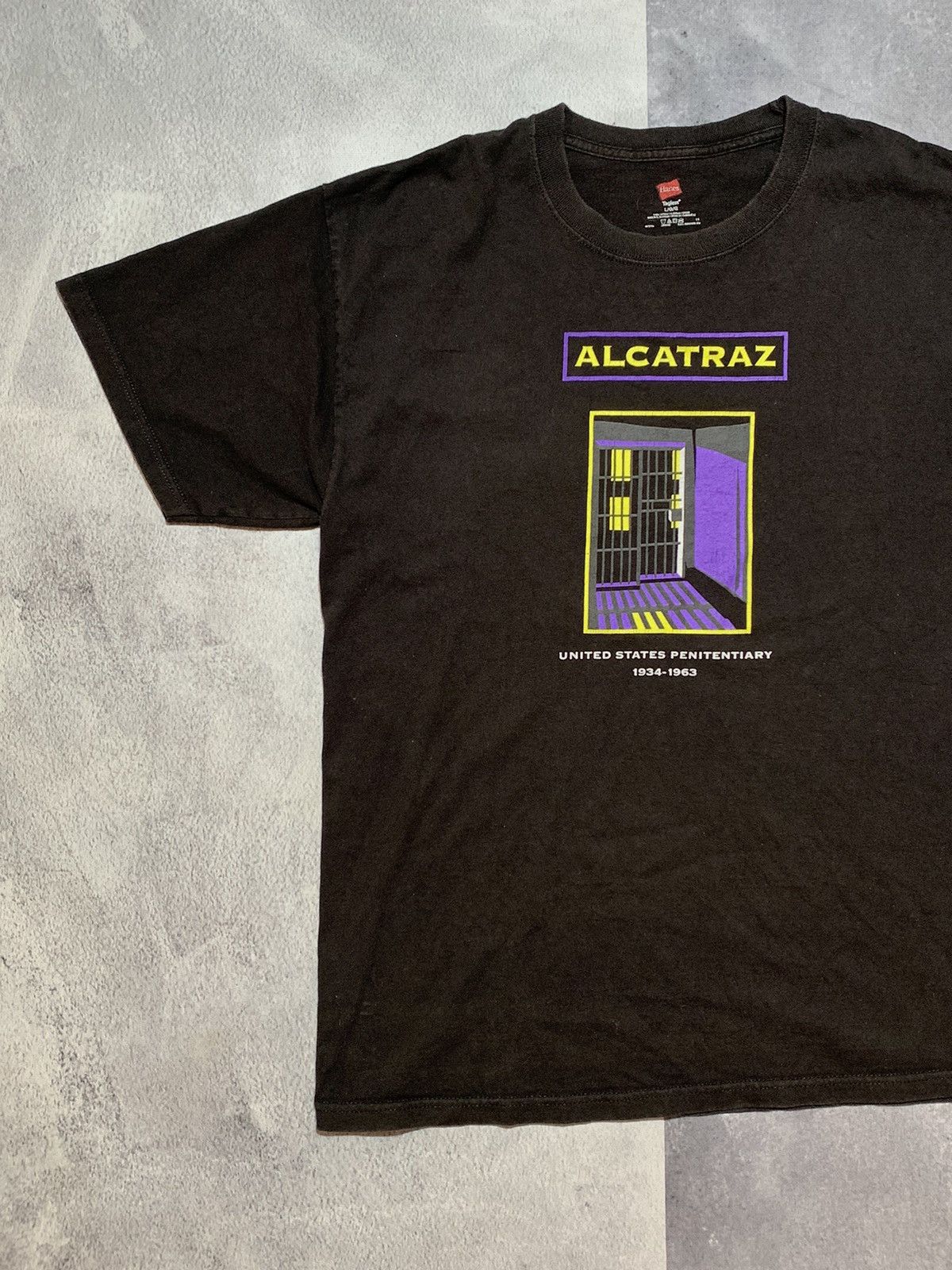 Vintage Vintage Y2K Alcatraz sun faded band tee big logo size L Size US L / EU 52-54 / 3 - 2 Thumbnail