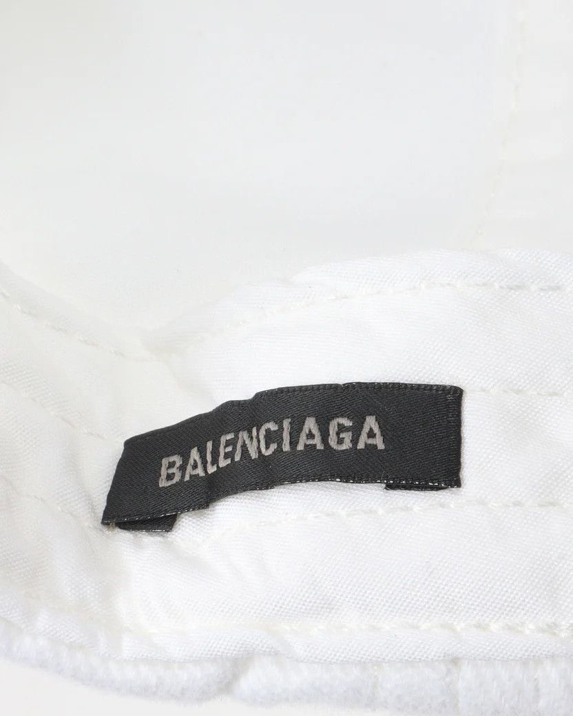 Balenciaga o1la1rc1a0924 Size: M / Be Different Cap in White Size ONE SIZE - 2 Thumbnail