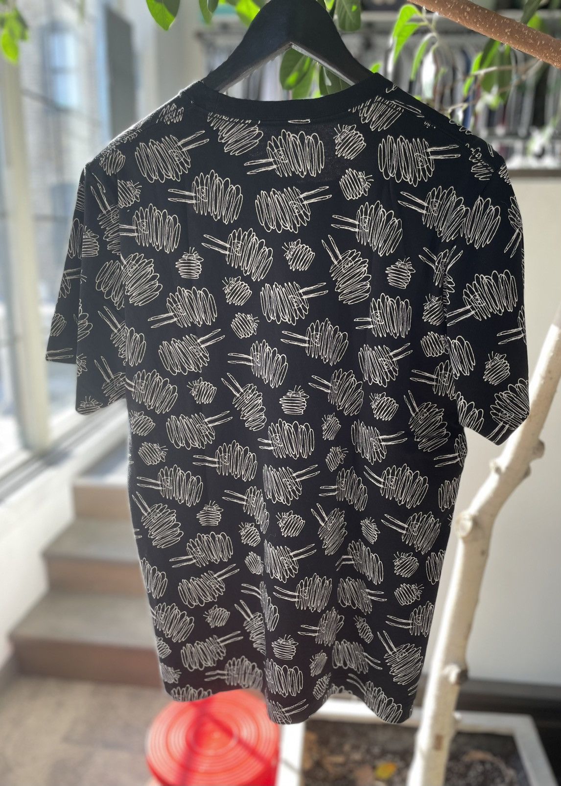 Kaws × Uniqlo KAWS x Uniqlo x Peanuts Dust Cloud All Over Tee Size US M / EU 48-50 / 2 - 3 Thumbnail