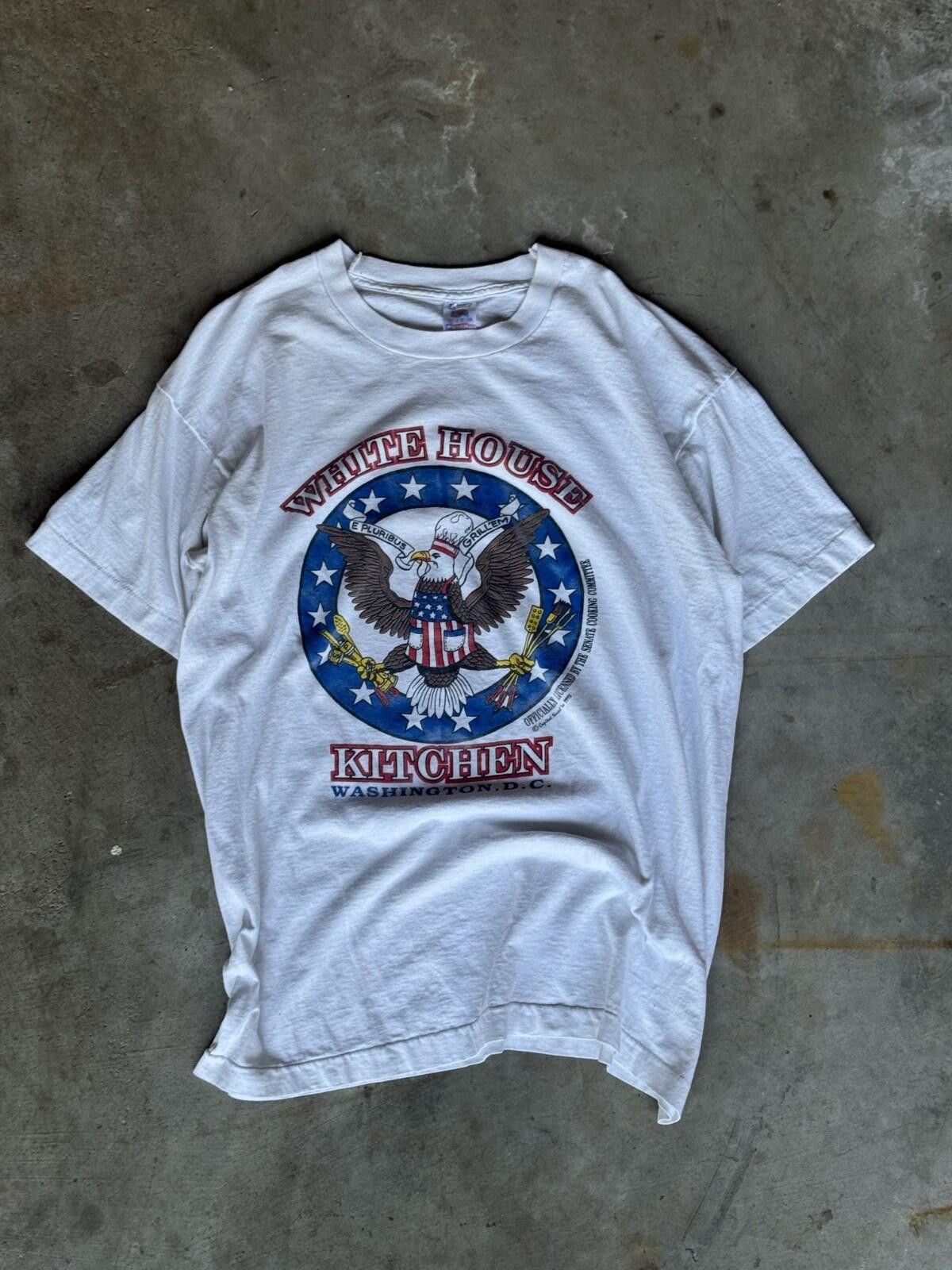 Fruit Of The Loom Vintage 90s White House Kitchen Graphic Shirt, Washington DC Size US XL / EU 56 / 4 - 3 Thumbnail