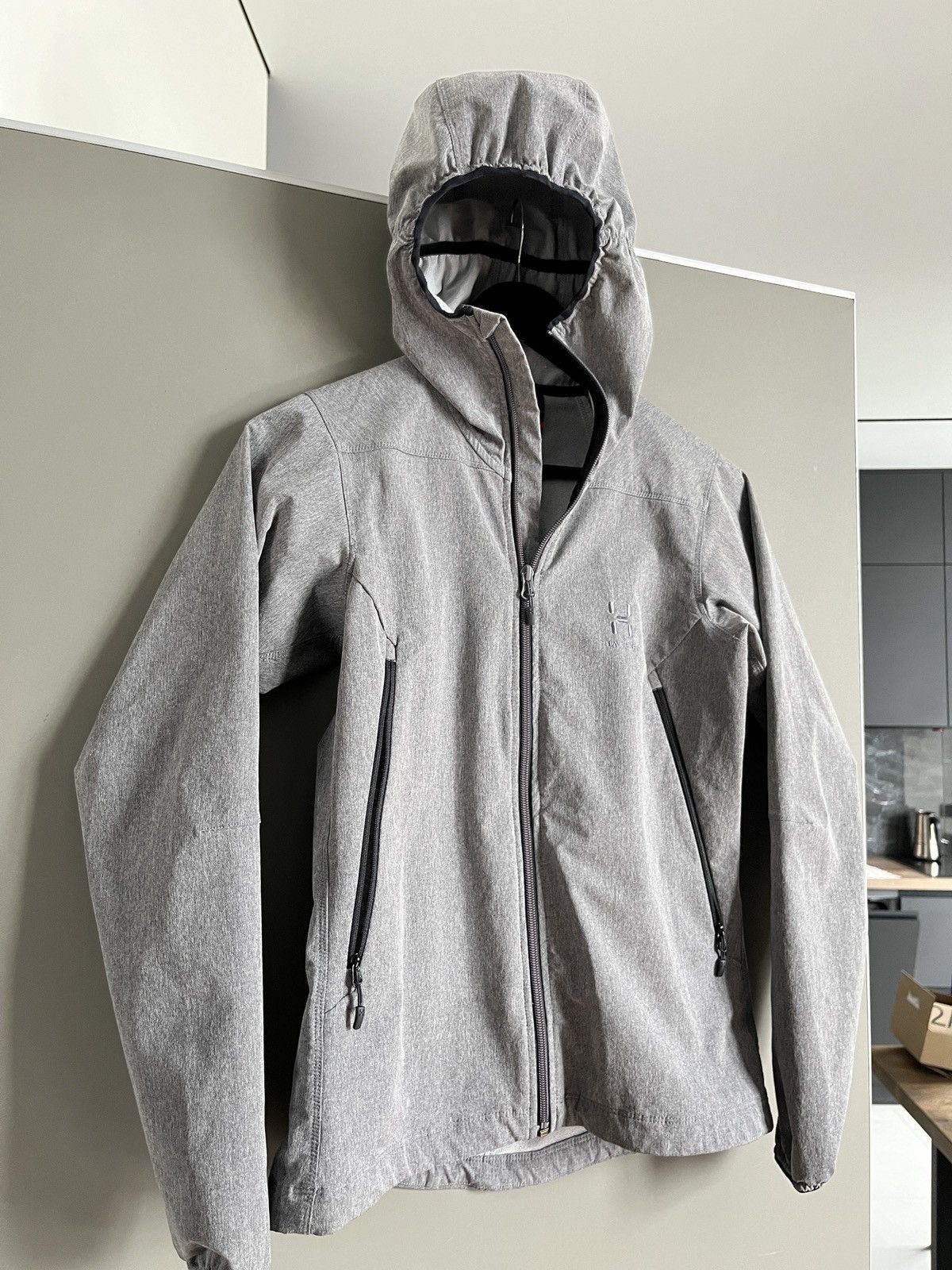 Haglofs Haglofs Boa Hooded Light Outdoor Gorpcore Jacket Size S / US 4 / IT 40 - 2 Thumbnail
