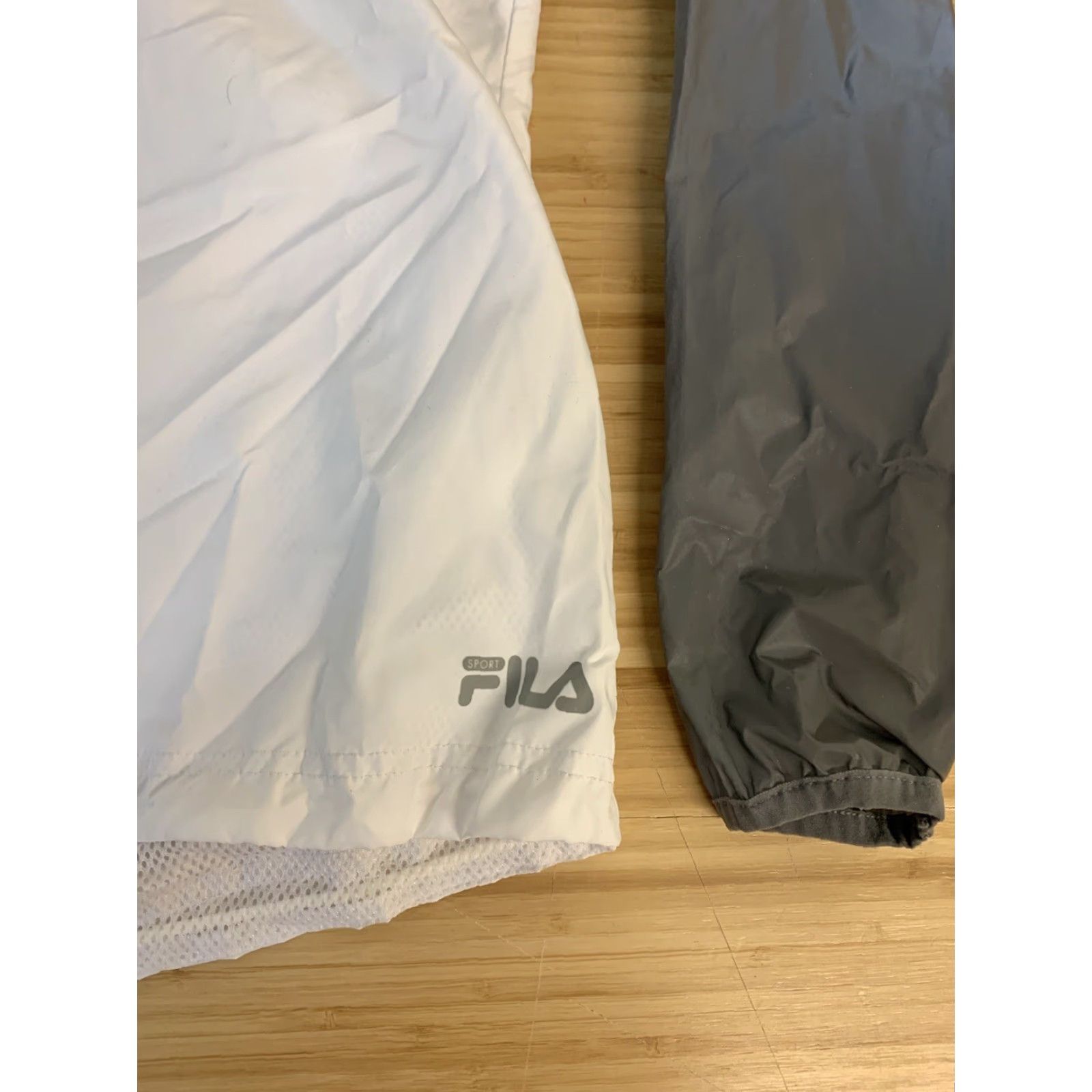 Fila **FILA PREOWNED SIZE XS BLACK HOODED TRACK JACKET** User: FILA PREOWNED SIZE XS BLACK HOODED TRACK JACKET Size XS / US 0-2 / IT 36-38 - 3 Thumbnail