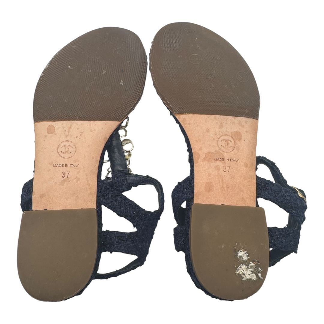 Chanel Chanel T-Strap Tweed Floral Sandals 2016 Camellia Pearl Navy Size US 7 / IT 37 - 7 Thumbnail