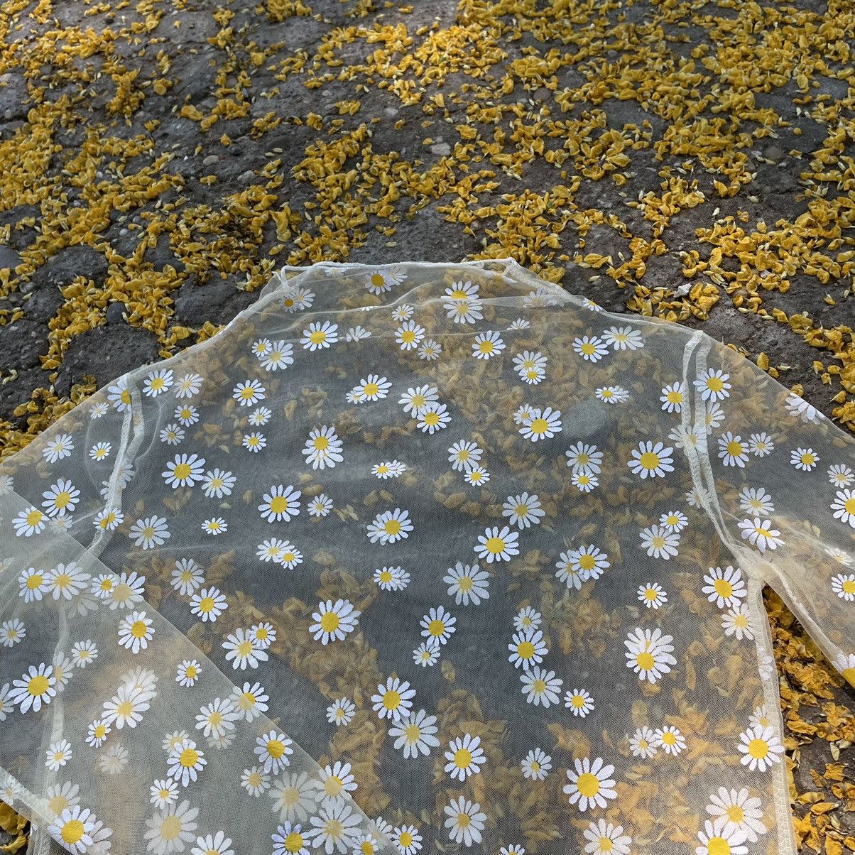 Japanese Brand Japanese Daisy Floral Sheer Top Size S / US 4 / IT 40 - 1 Thumbnail