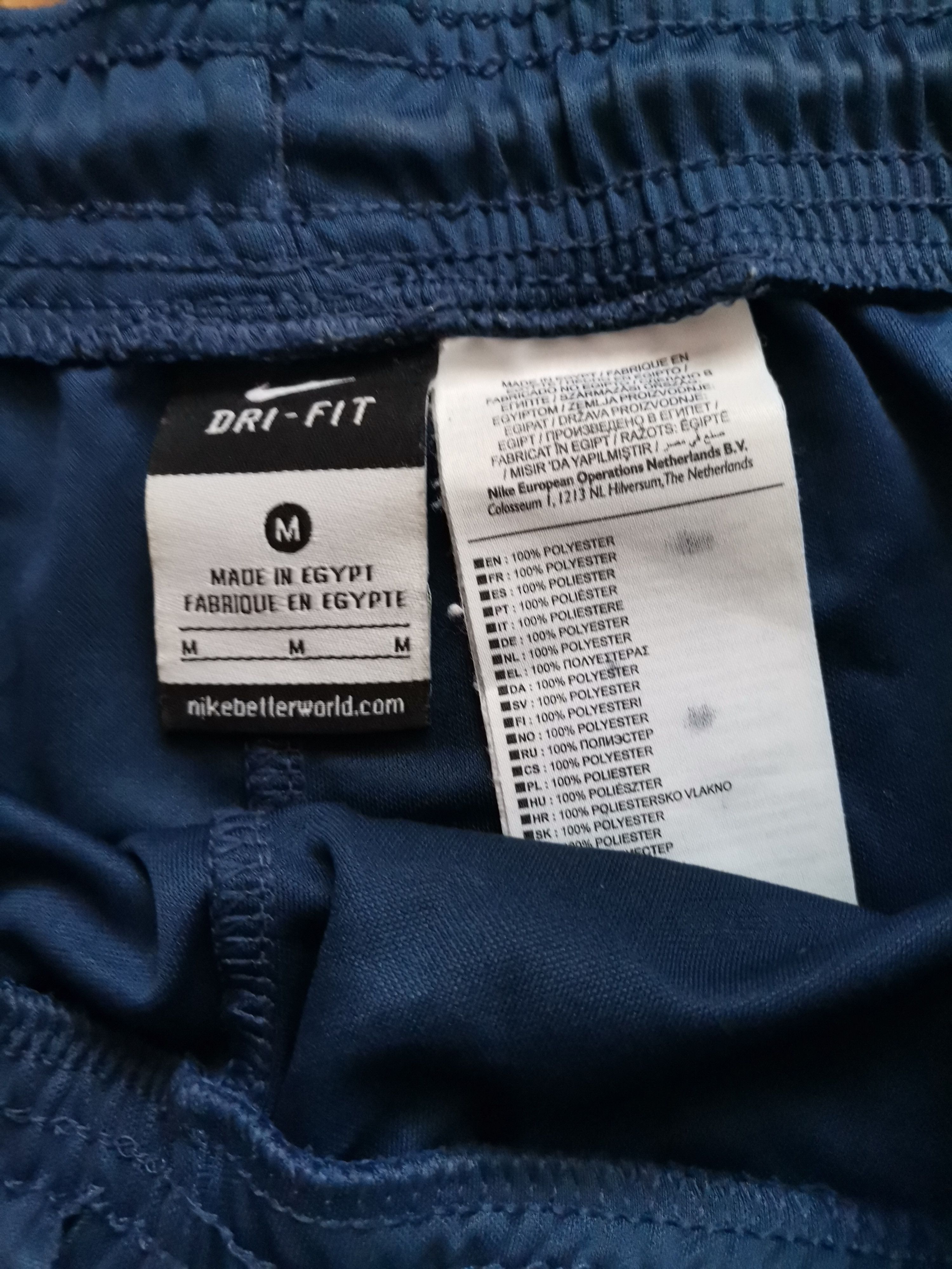 Nike Nike Shorts Size US 30 / EU 46 - 2 Thumbnail