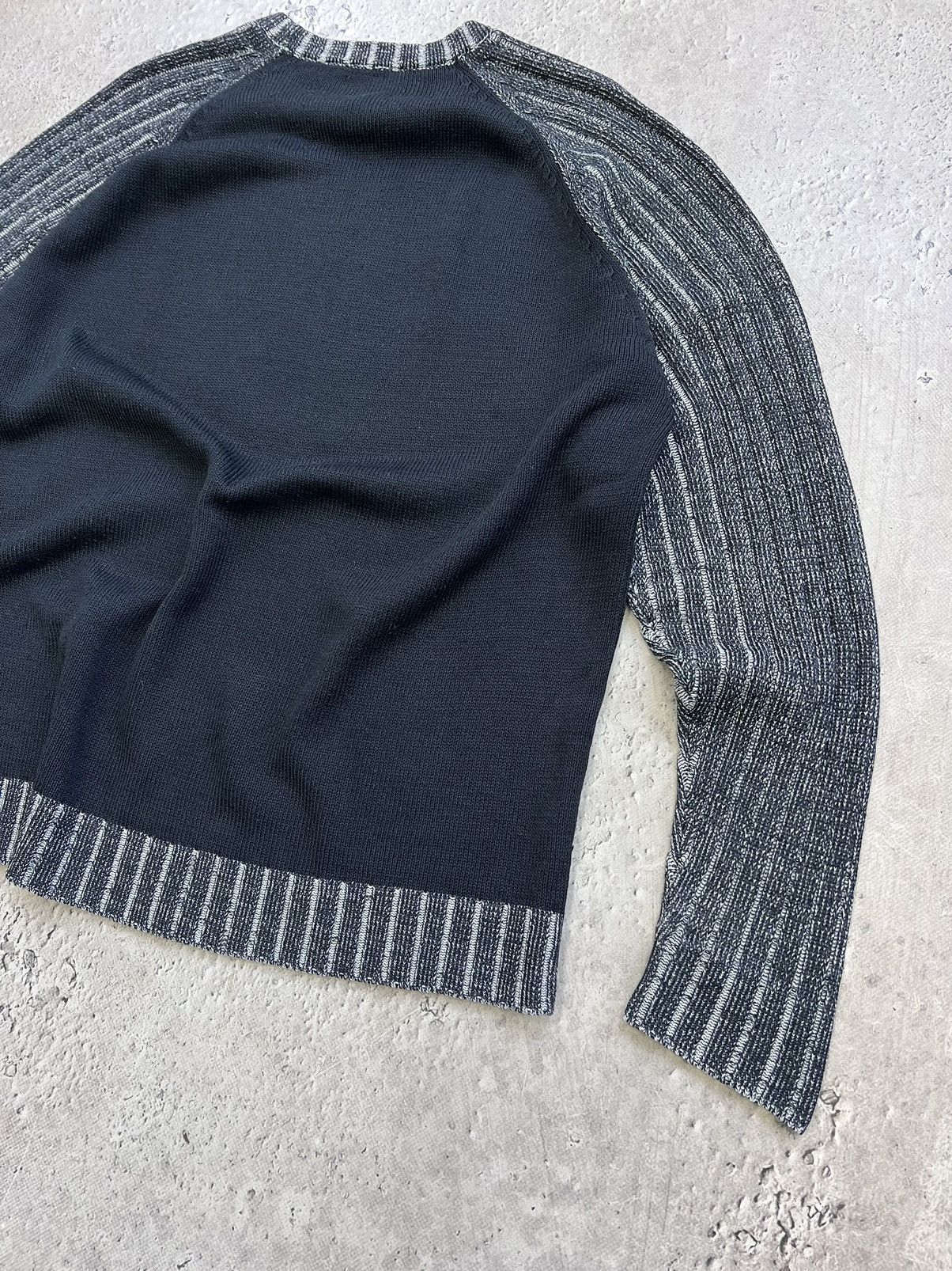 Diesel × Japanese Brand VINTAGE DIESEL Y2K RIPPED DISTRESSED PUNK SWEATER Size US M / EU 48-50 / 2 - 9 Thumbnail