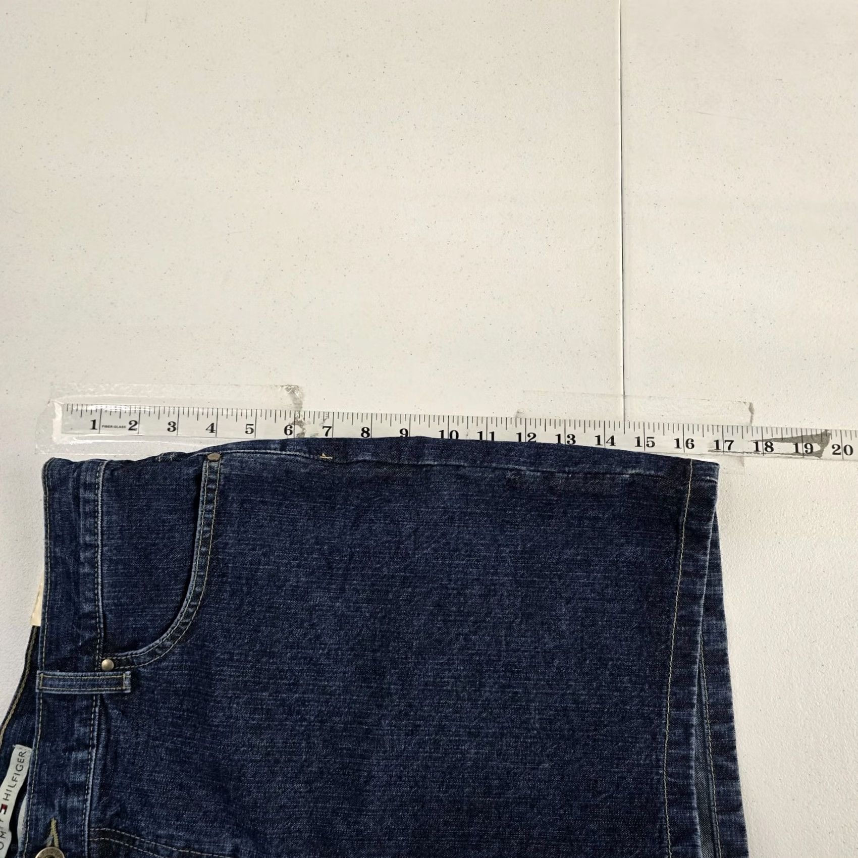 Tommy Hilfiger Tommy Hilfiger Boyfriend Denim Cut-Off Shorts blue 14 NWT Vintage: No M/L 5-Pocket Design Women Short Casual Summer 14 Womens Jeans Shorts Banana Size 36" / US 14 / IT 50 - 5 Thumbnail