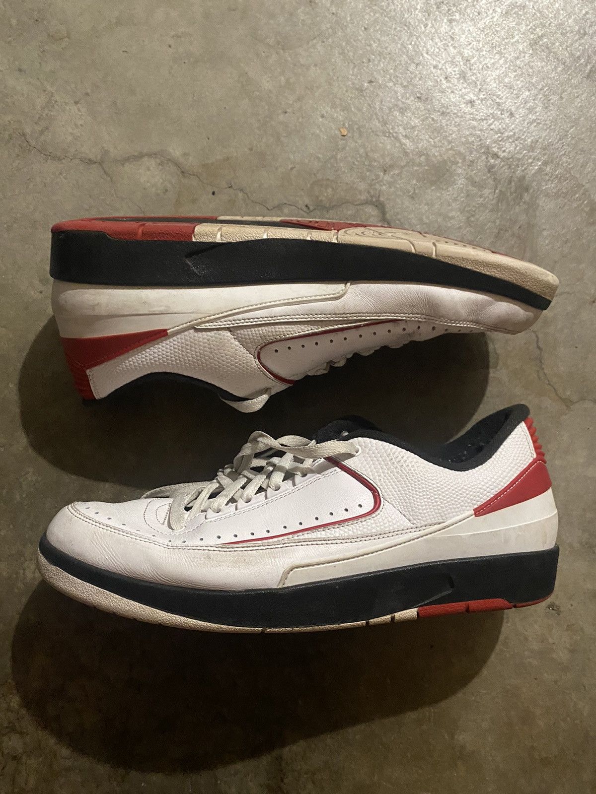 Jordan Brand Jordan 2 Chicago (2016) Size US 12 / EU 45 - 1 Thumbnail