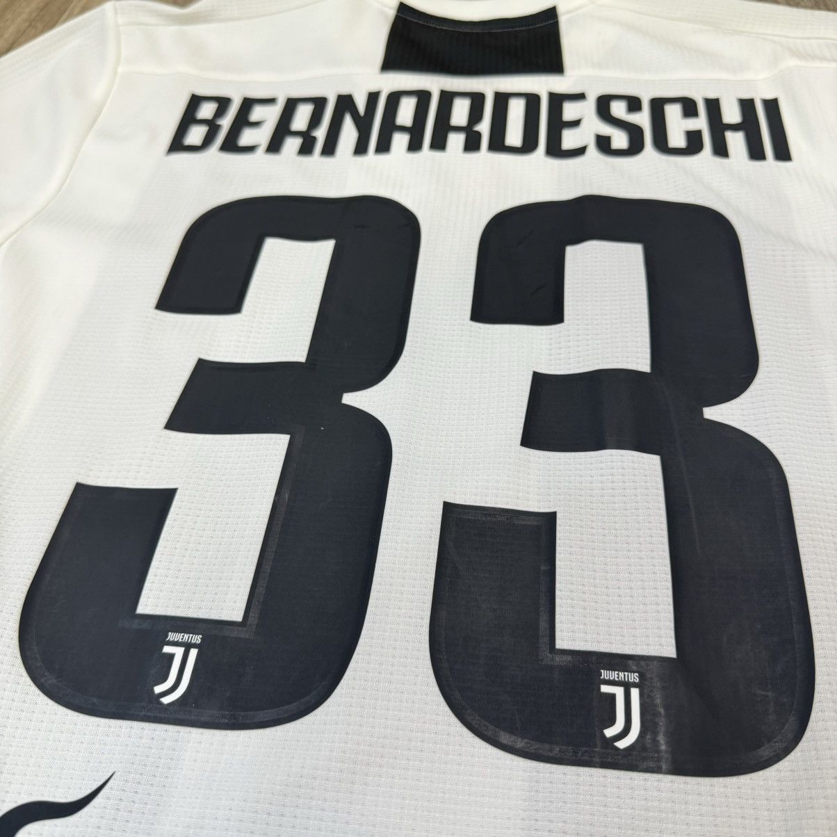 Adidas × Sports Specialties Juventus 18/19 player issue home shirt #33 Bernardeschi(Bnwt Size US L / EU 52-54 / 3 - 3 Thumbnail